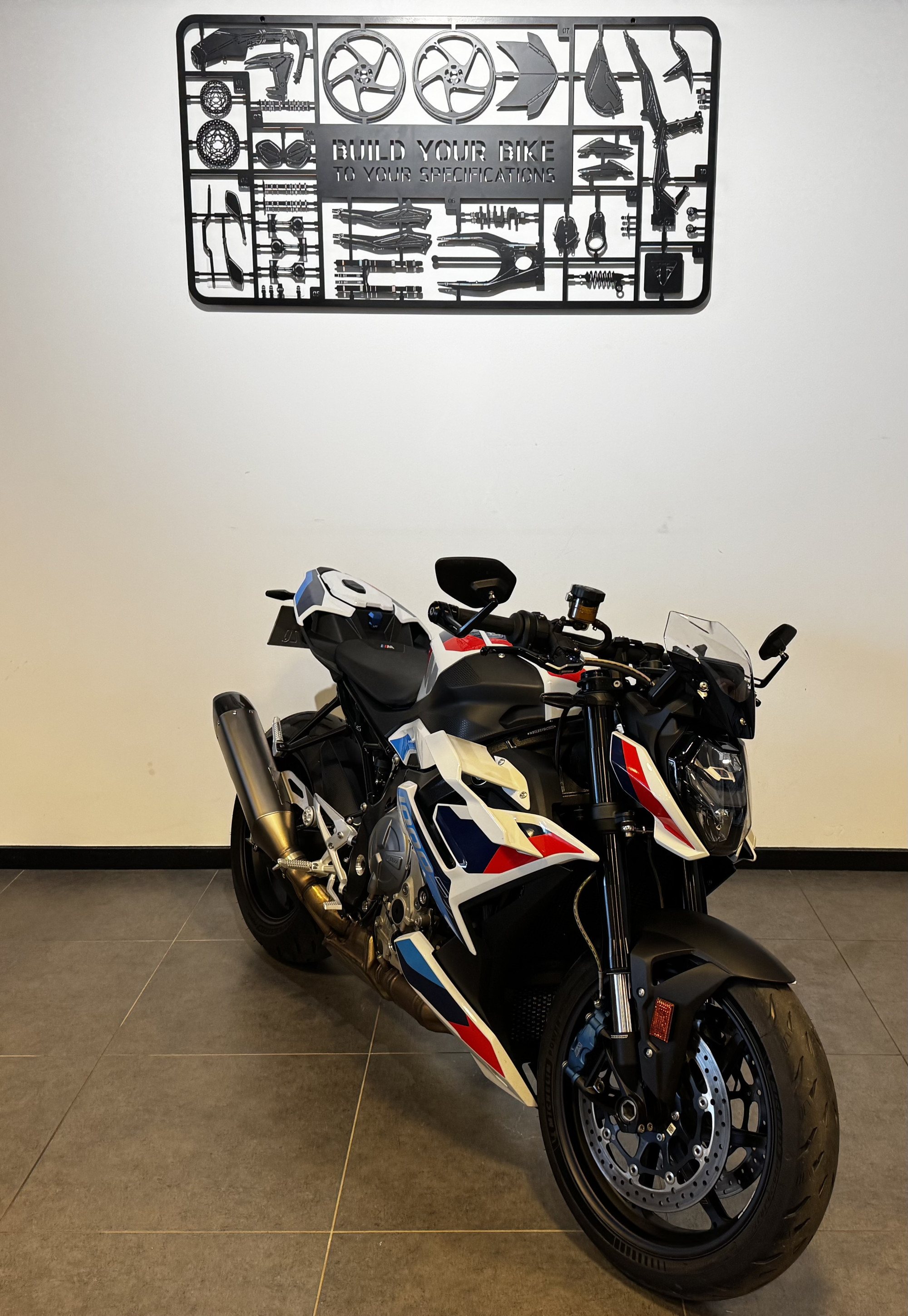 BMW M 1000R