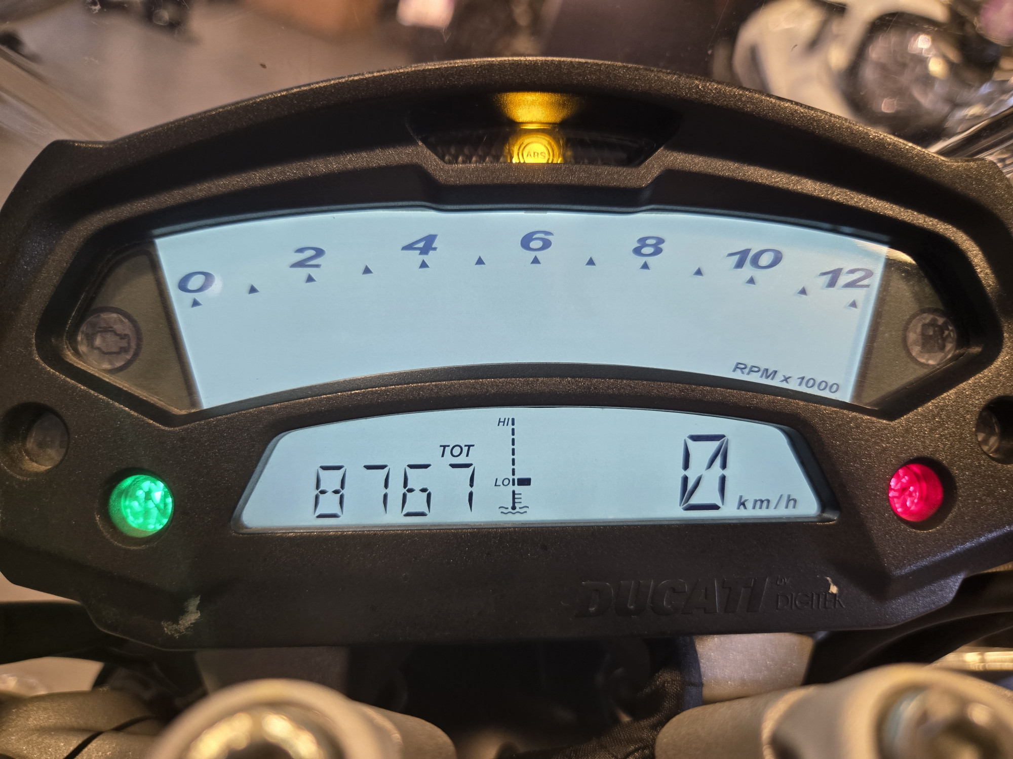 DUCATI 796 MONSTER
