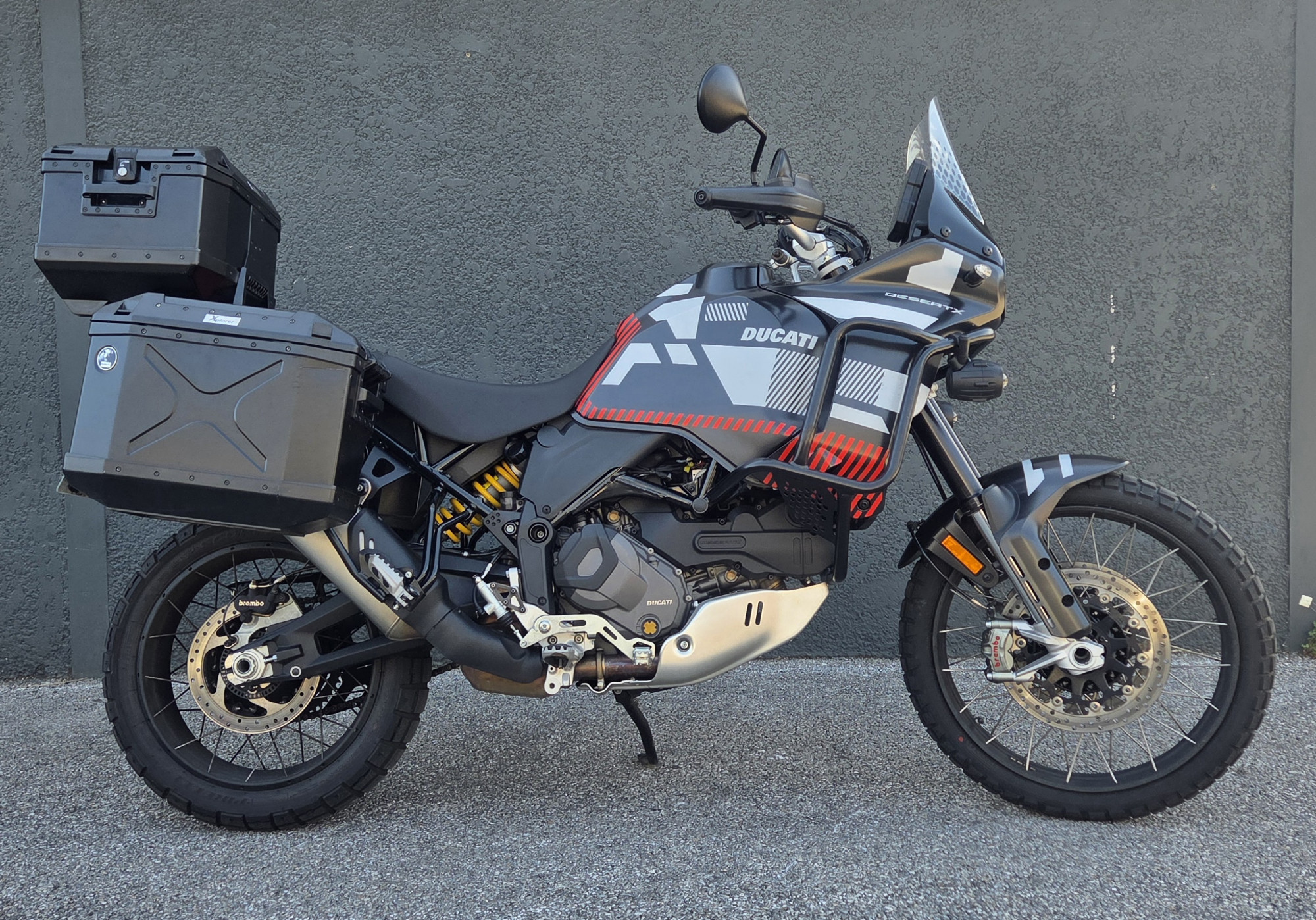DUCATI DESERTX GREY SATURN GREY GP18