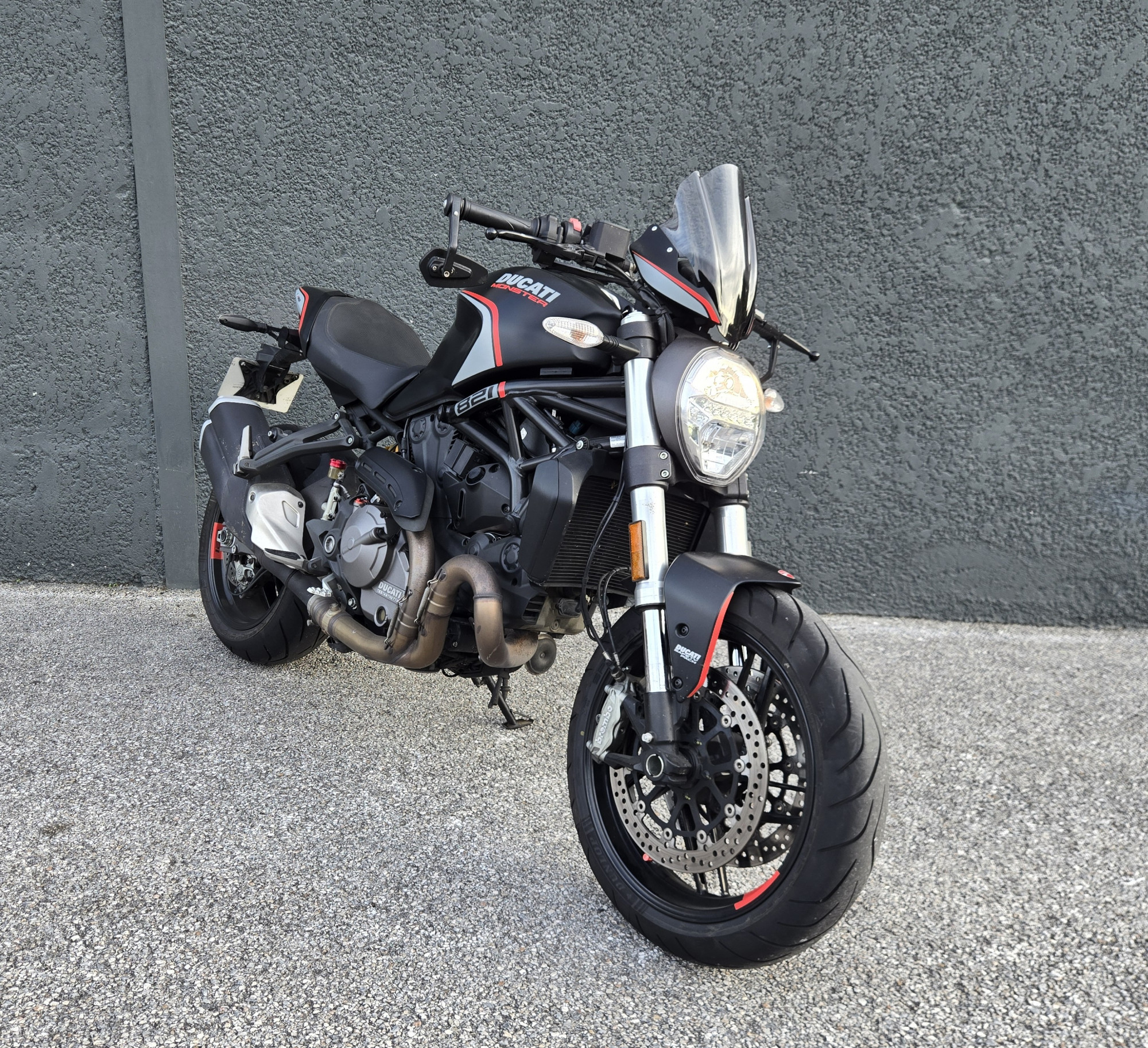 DUCATI MONSTER 821