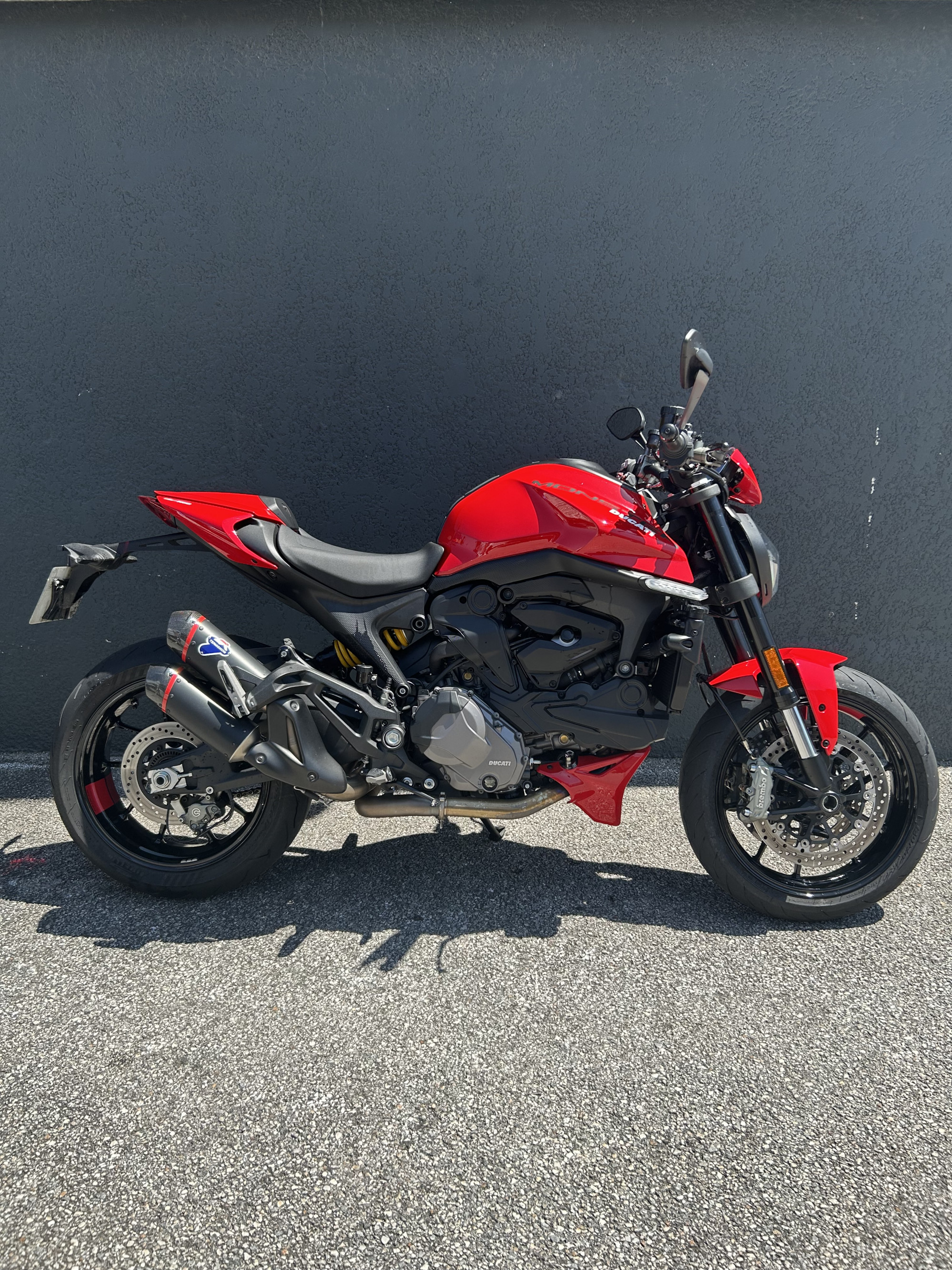 DUCATI MONSTER 937 +