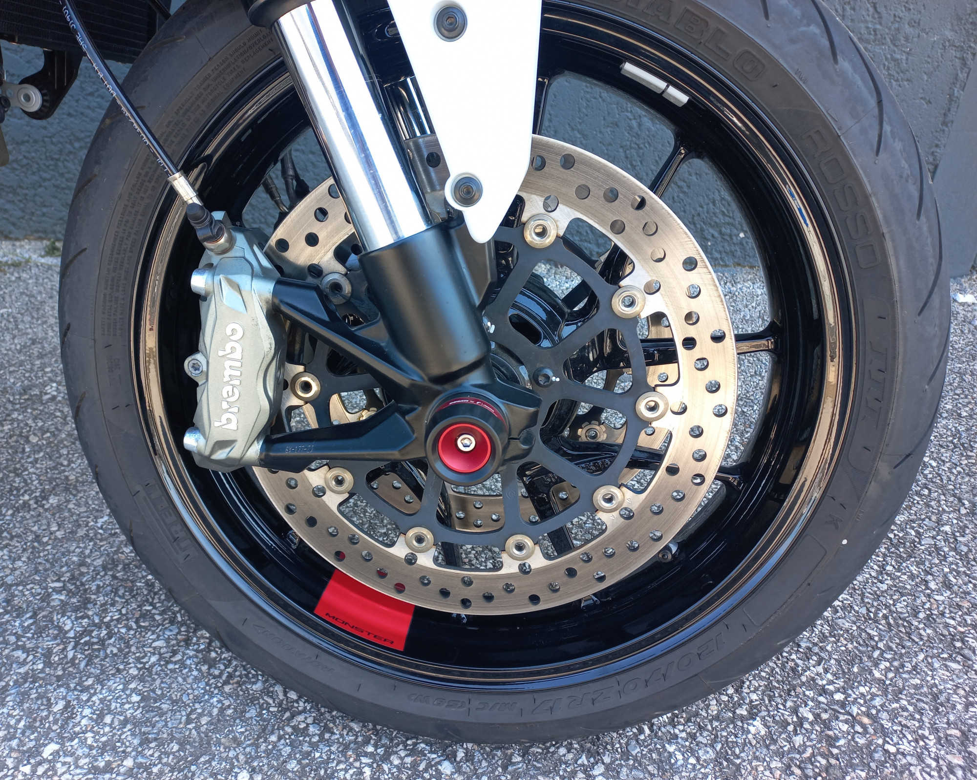 DUCATI MONSTER +