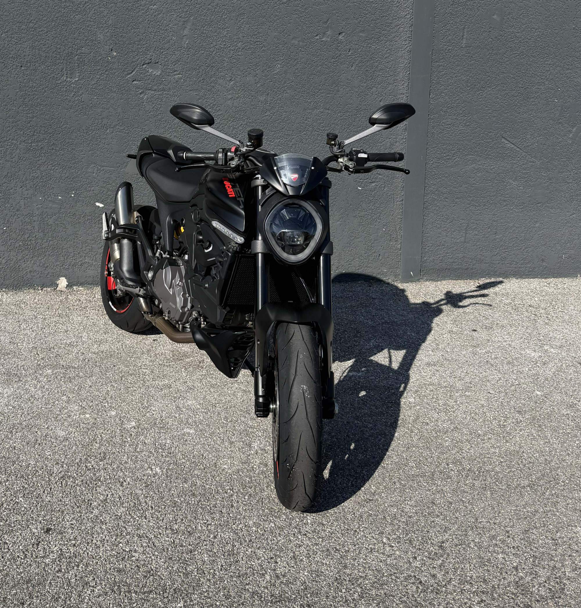 DUCATI MONSTER +