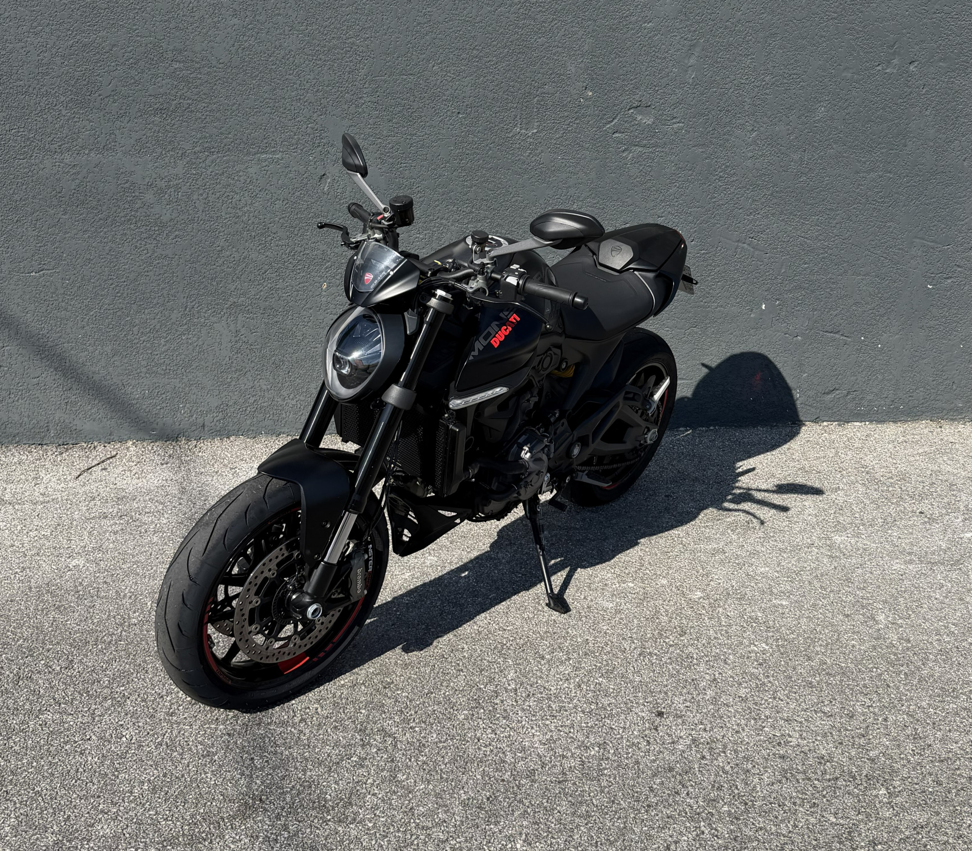 DUCATI MONSTER +