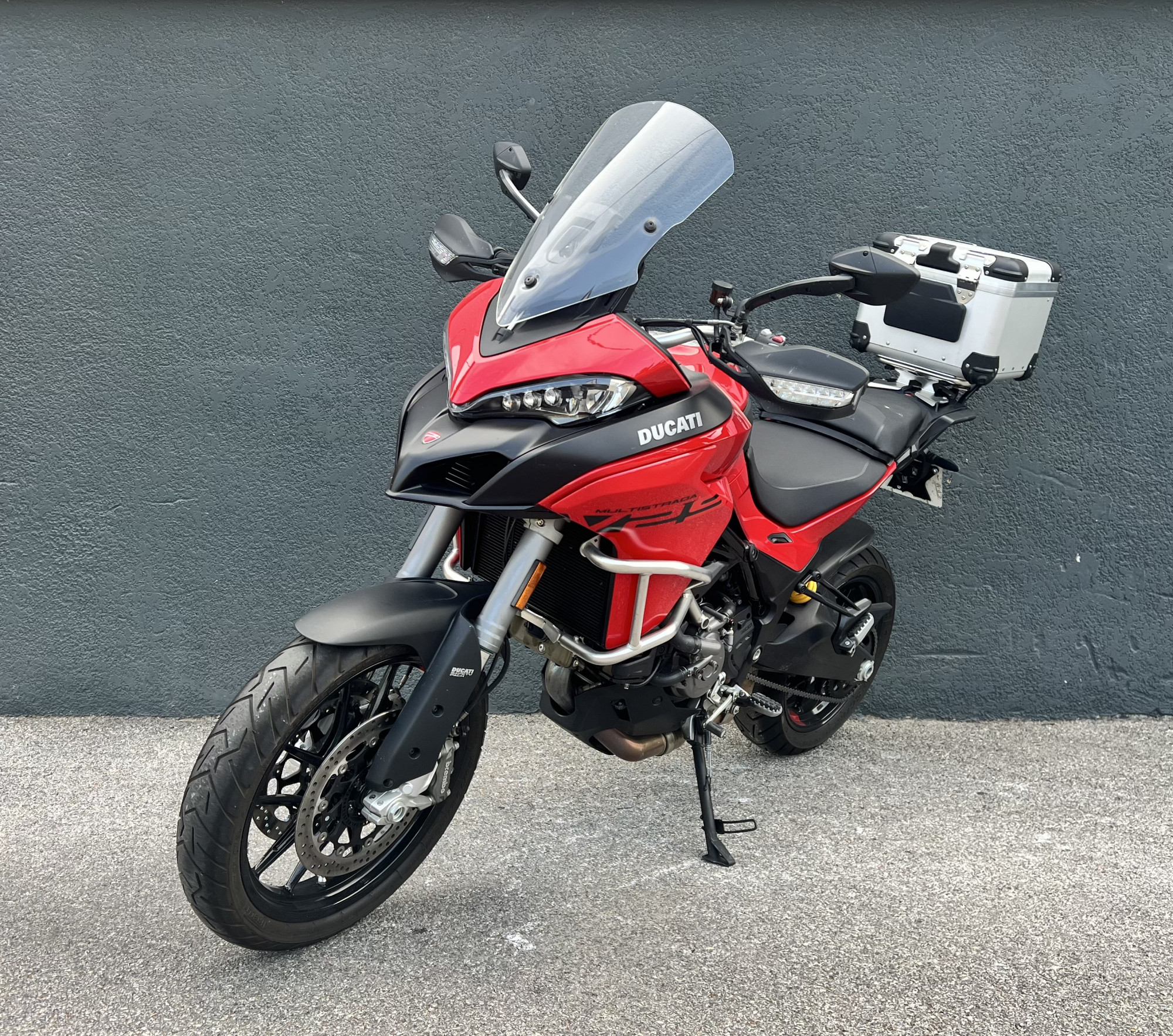 DUCATI MULTISRADA V2
