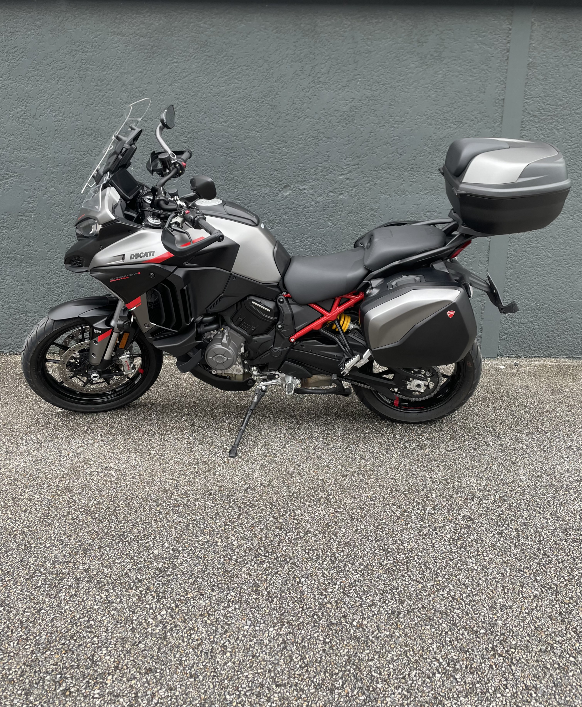 DUCATI MULTISTRADA V4 S GRAND TOUR