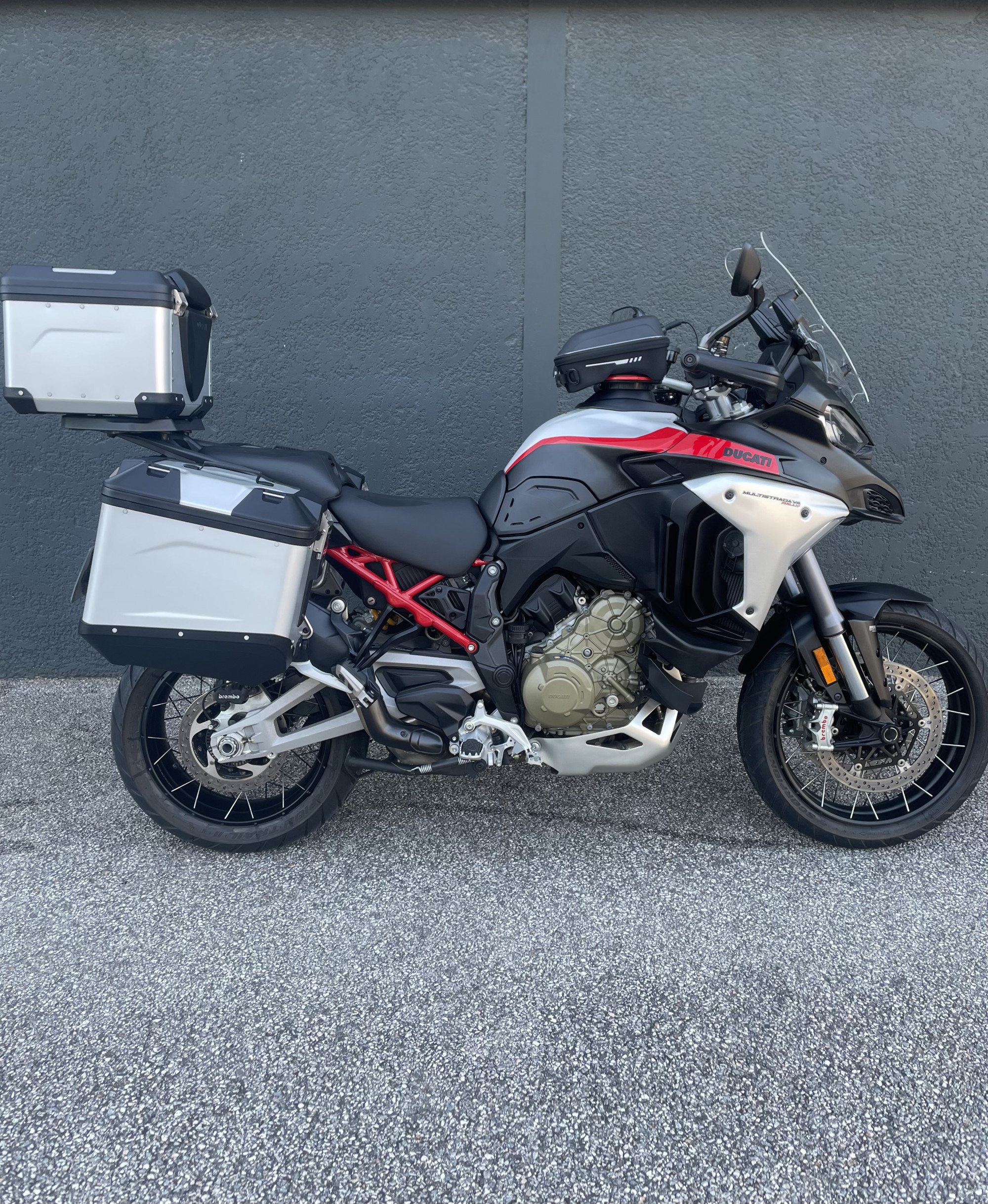 DUCATI MULTISTRADA RALLY TRAVEL RADAR