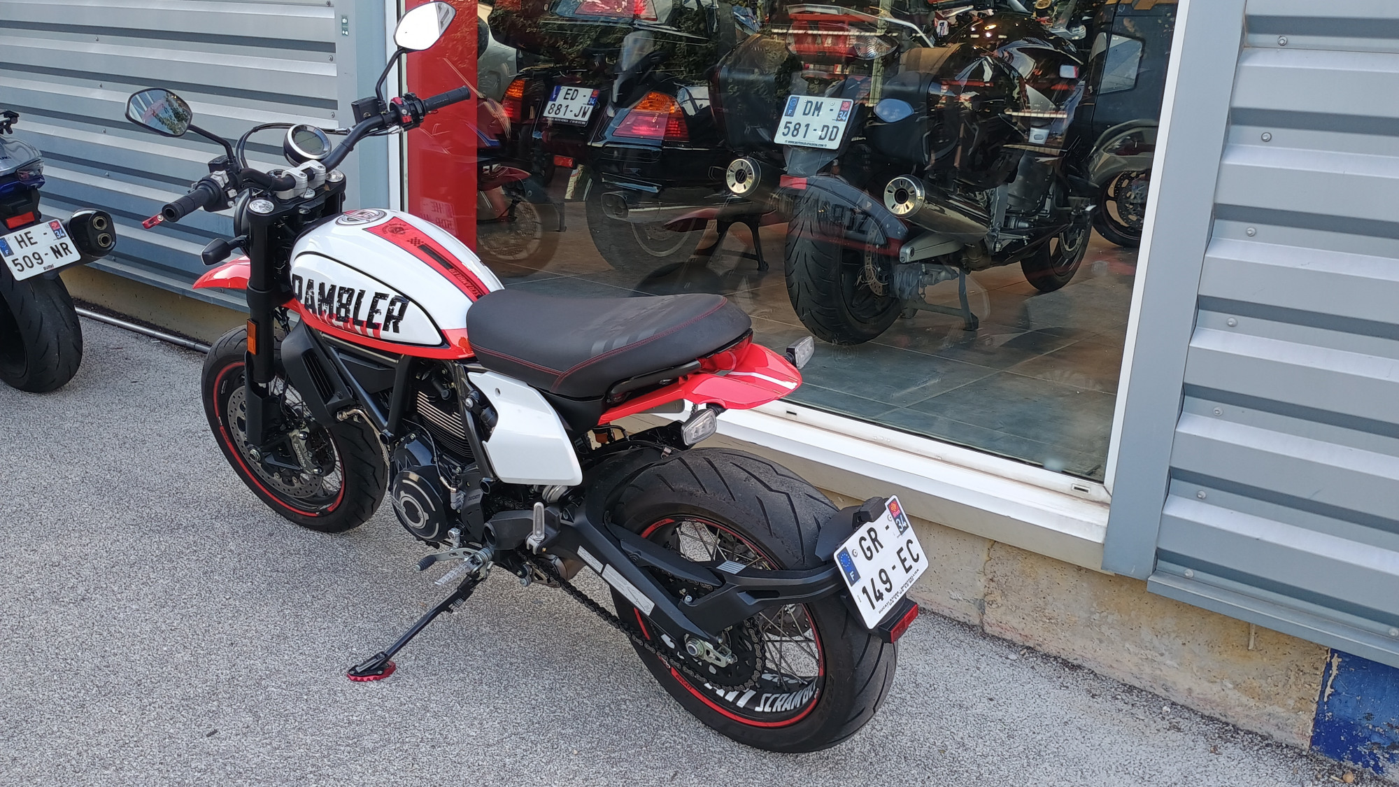 DUCATI SCRAMBLER 800 FLAT TRACK PRO