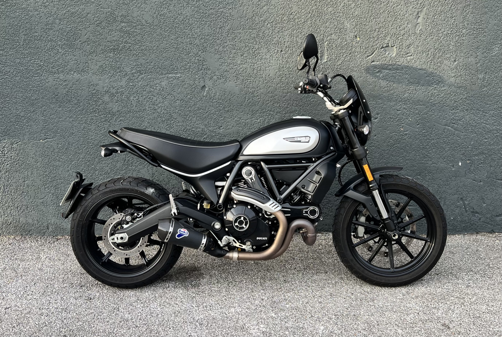 DUCATI SCRAMBLER 800