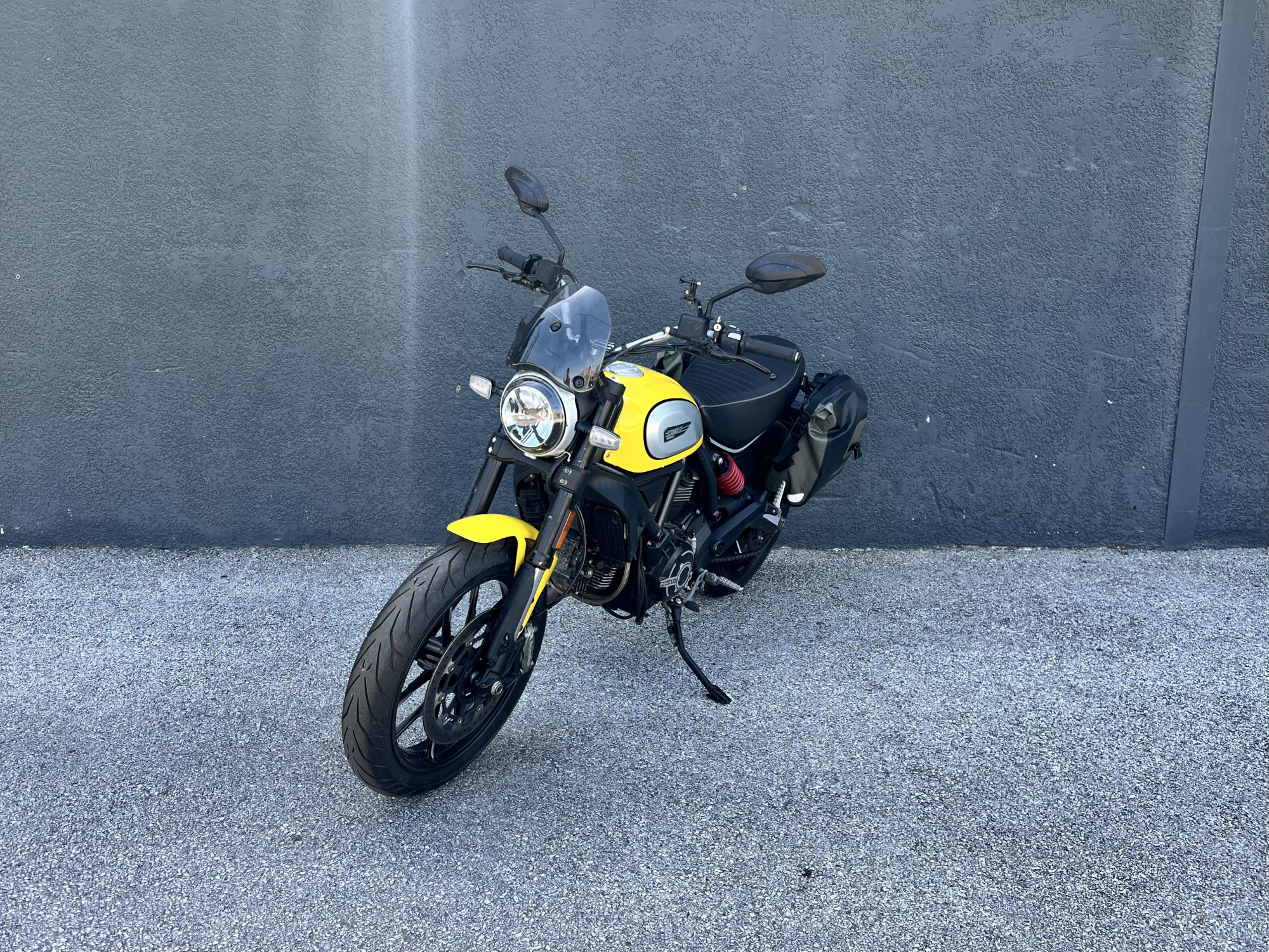 DUCATI SCRAMBLER