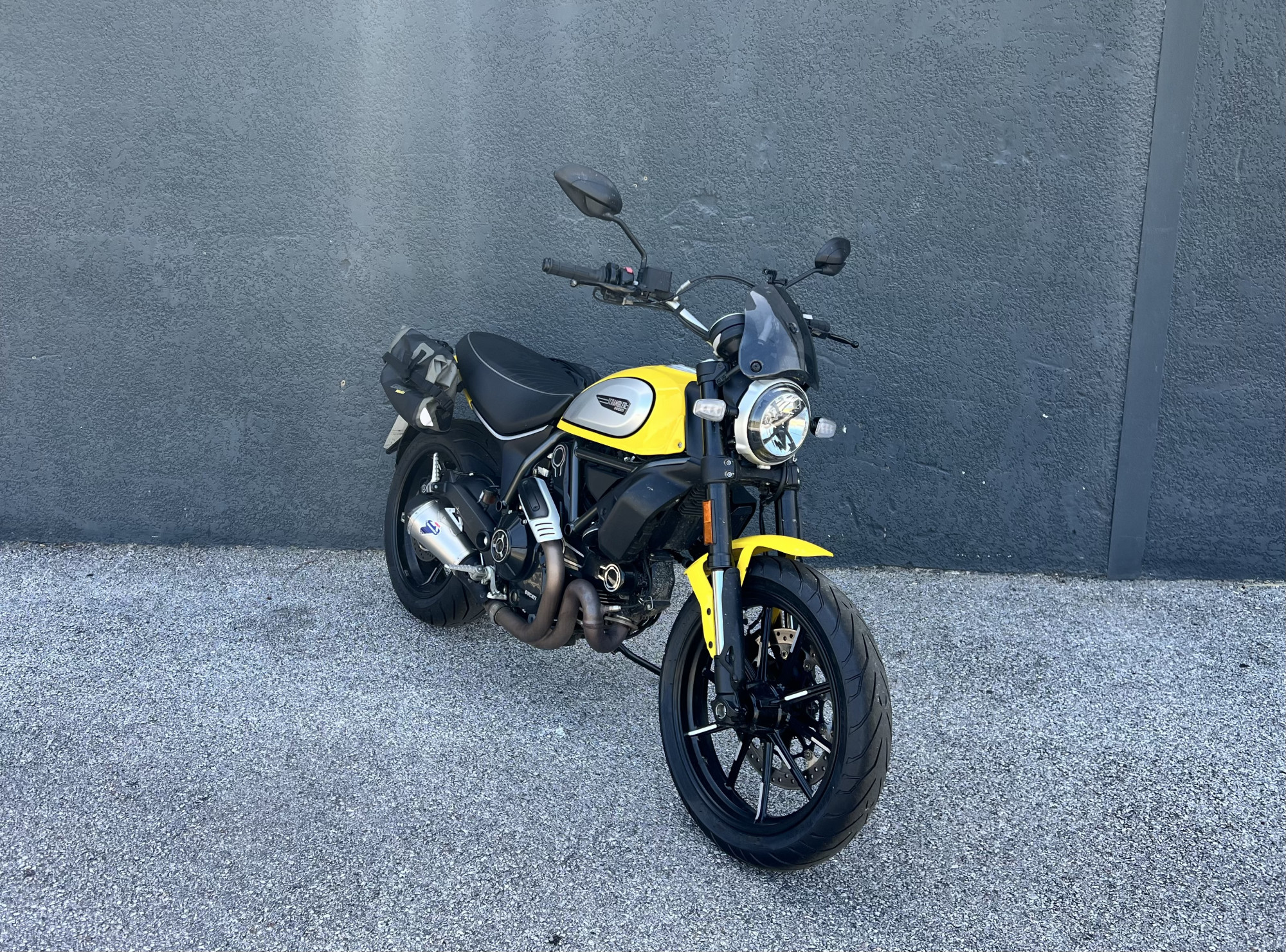 DUCATI SCRAMBLER
