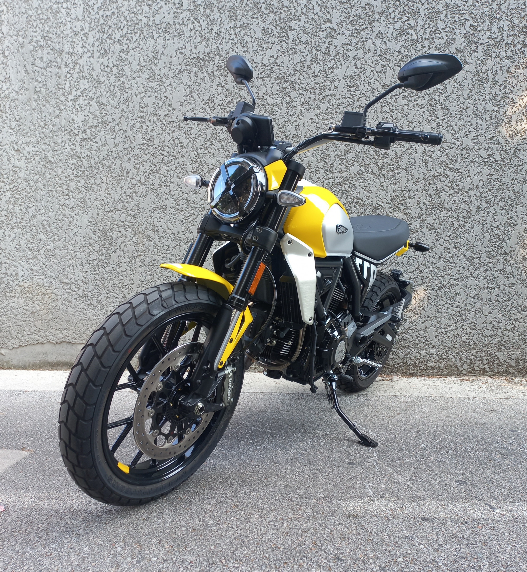 DUCATI SCRAMBLER ICON