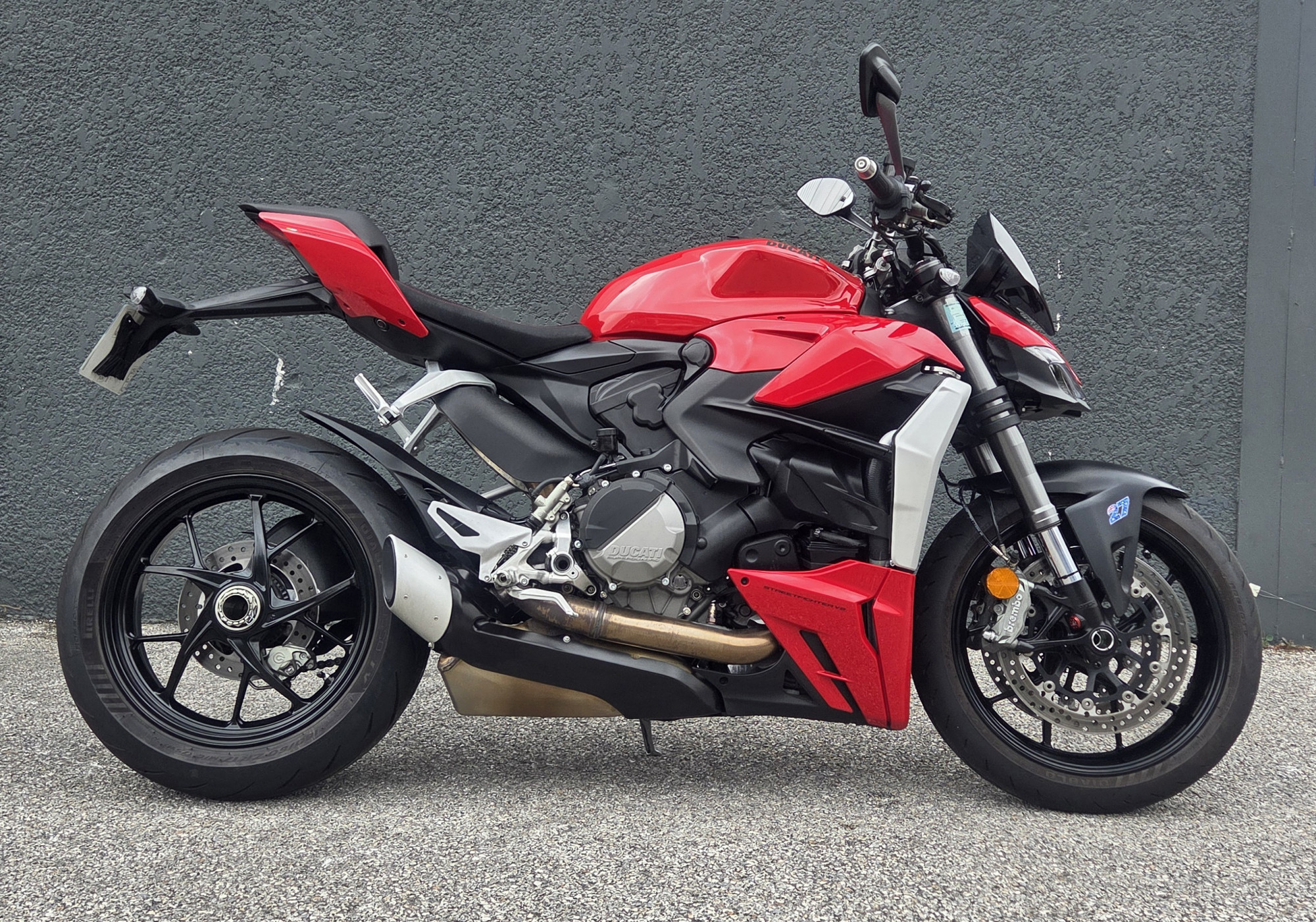 DUCATI STREETFIGHTER