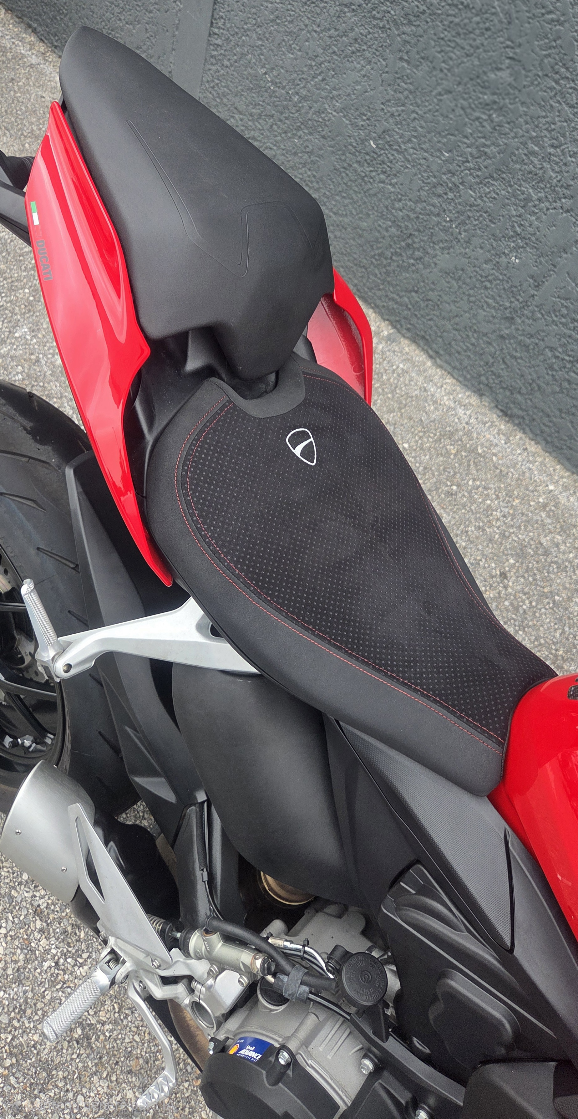 DUCATI STREETFIGHTER