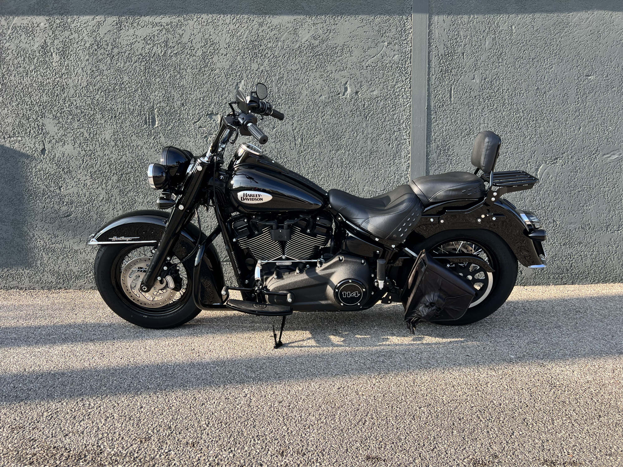 HARLEY-DAVIDSON SOFTAIL HERITAGE 1868 CLASSIC