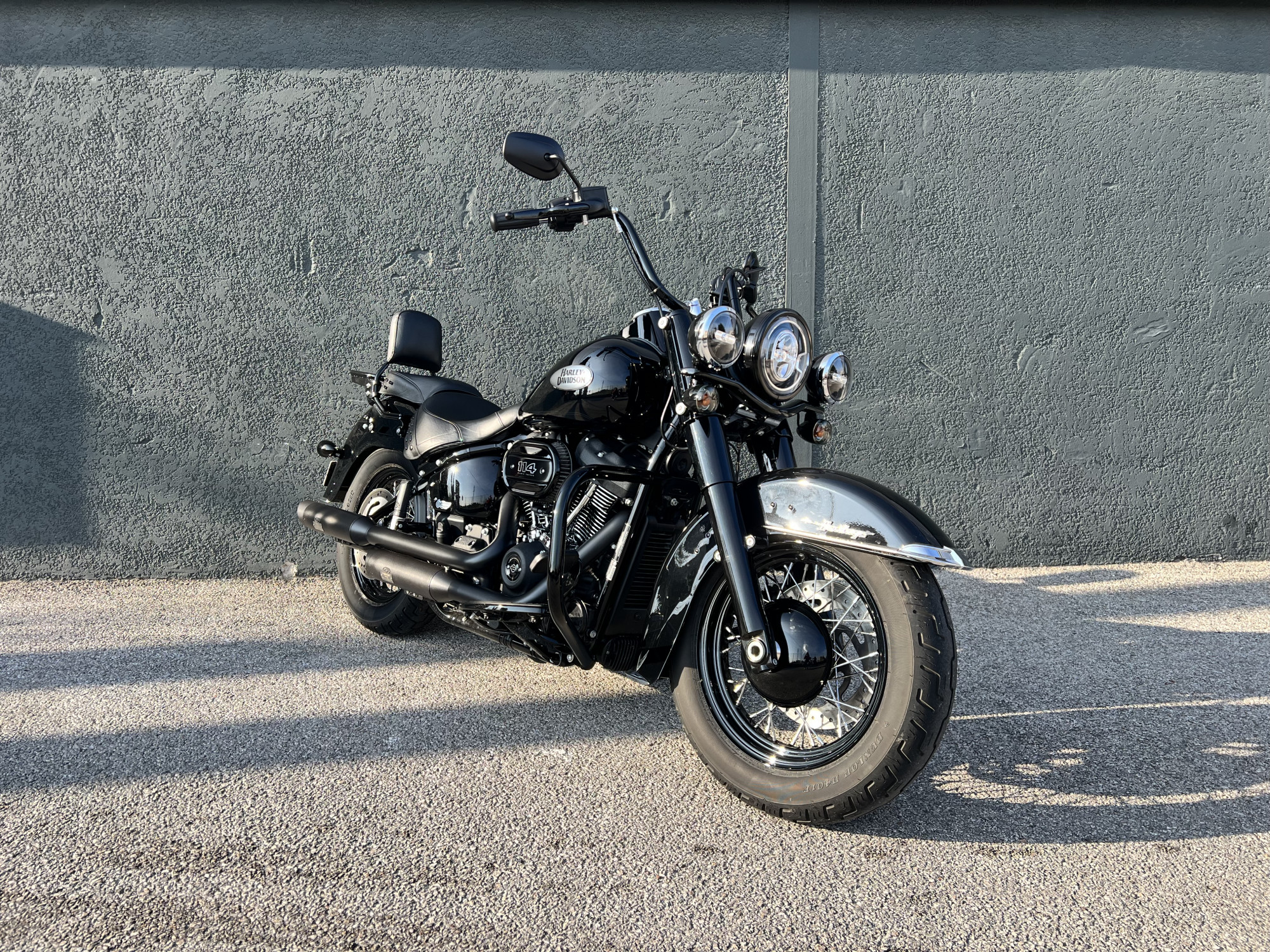 HARLEY-DAVIDSON SOFTAIL HERITAGE 1868 CLASSIC