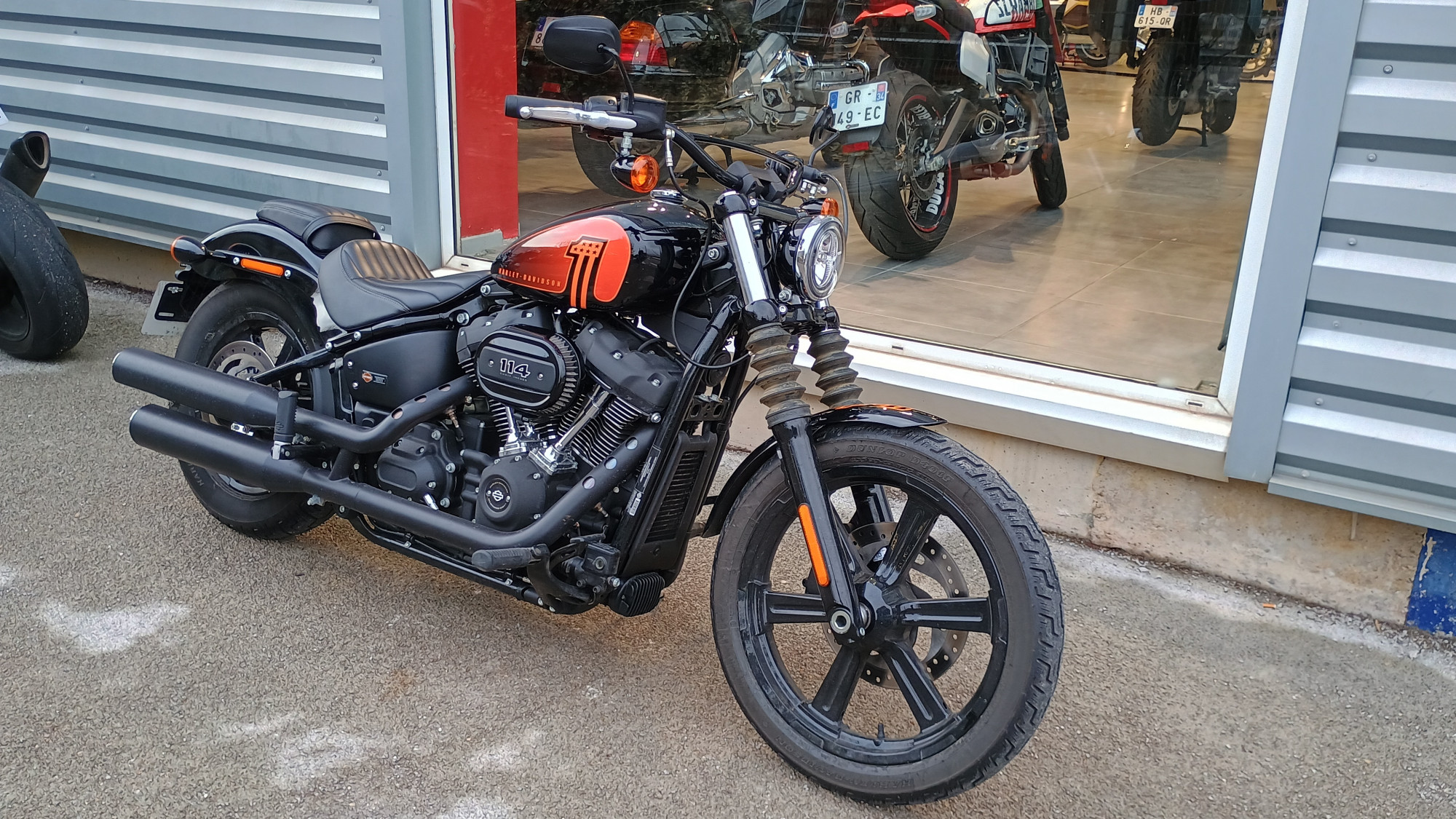 HARLEY-DAVIDSON SOFTAIL STREET BOB 1868