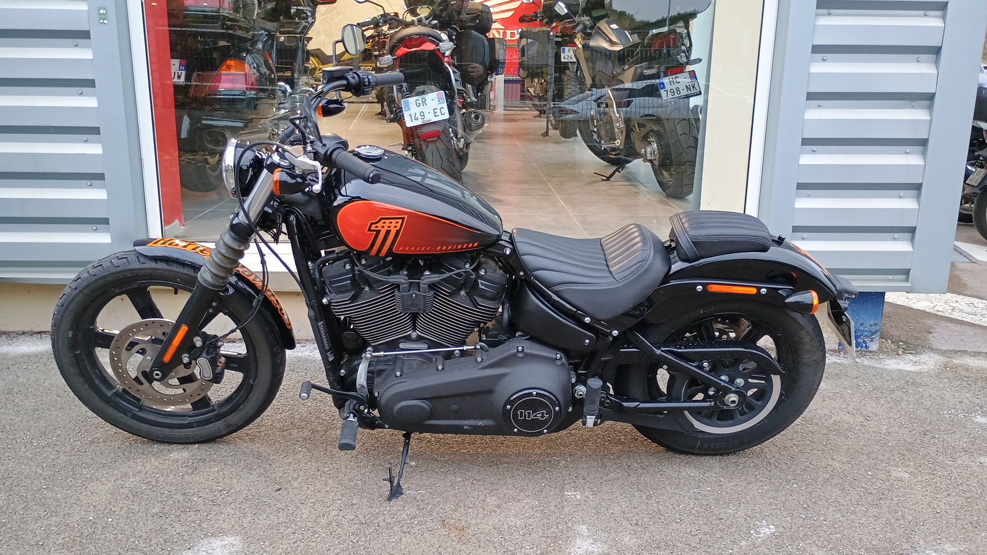 HARLEY-DAVIDSON SOFTAIL STREET BOB 1868