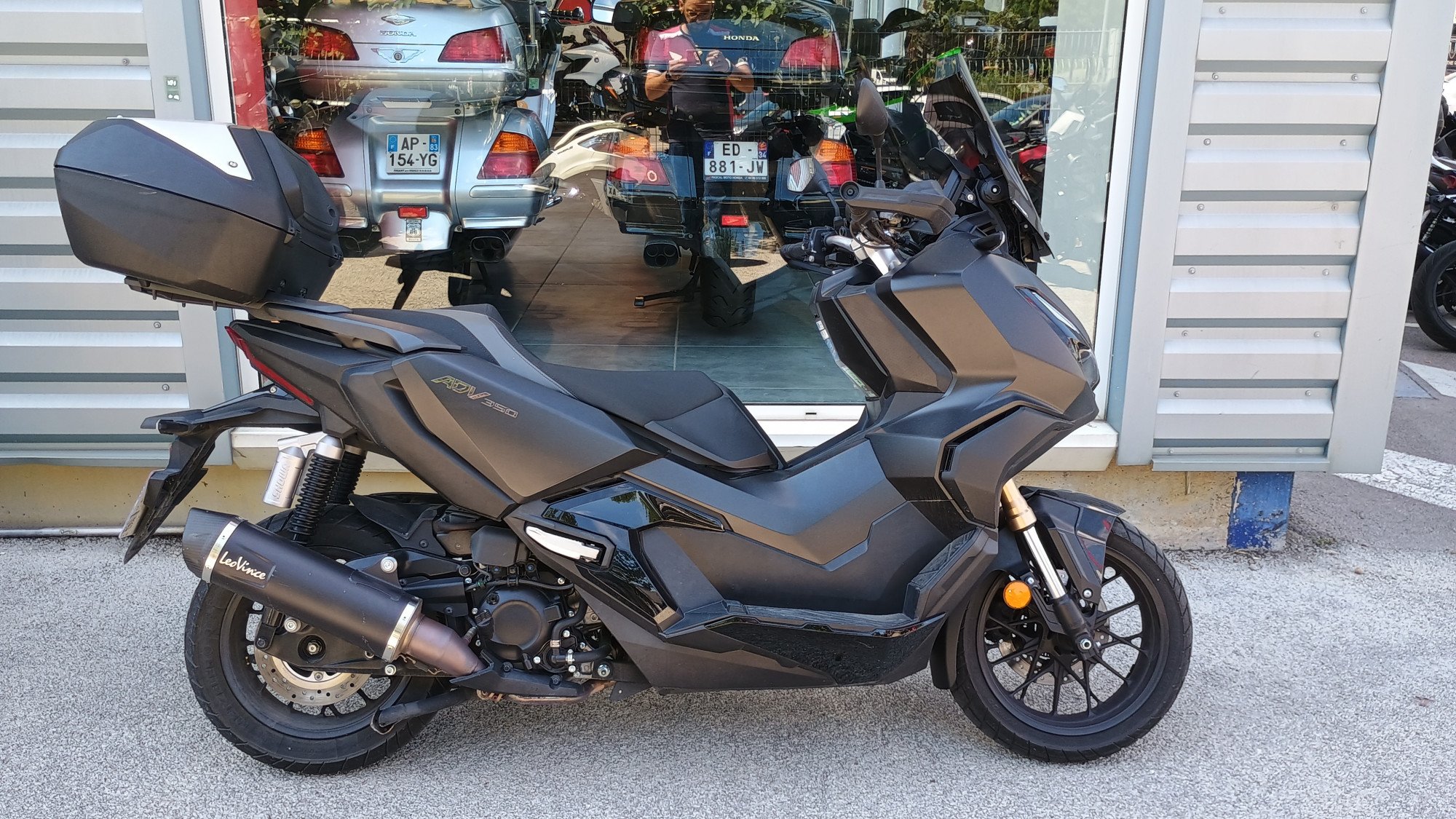 HONDA ADV 350