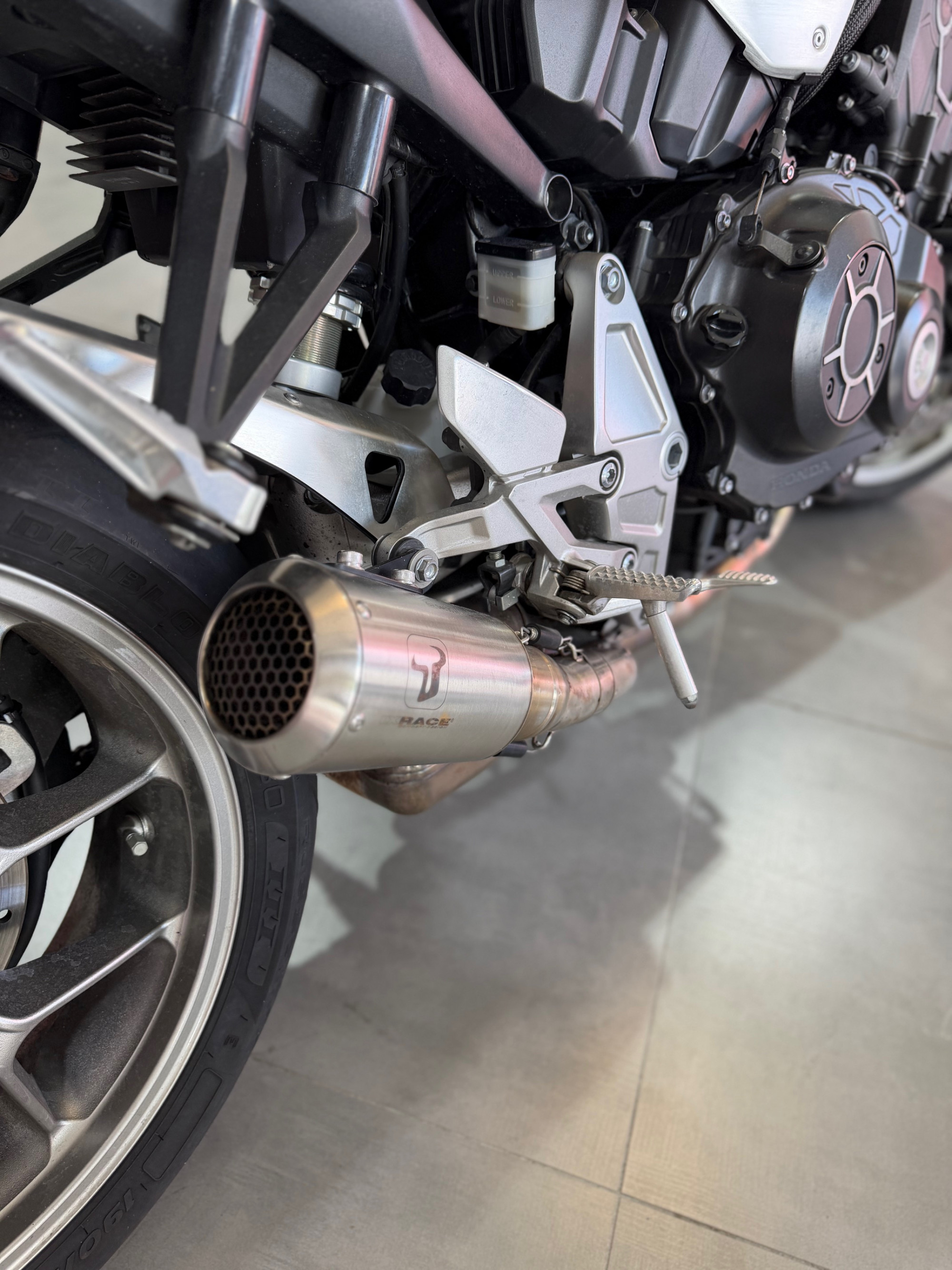 HONDA CB 1000 R