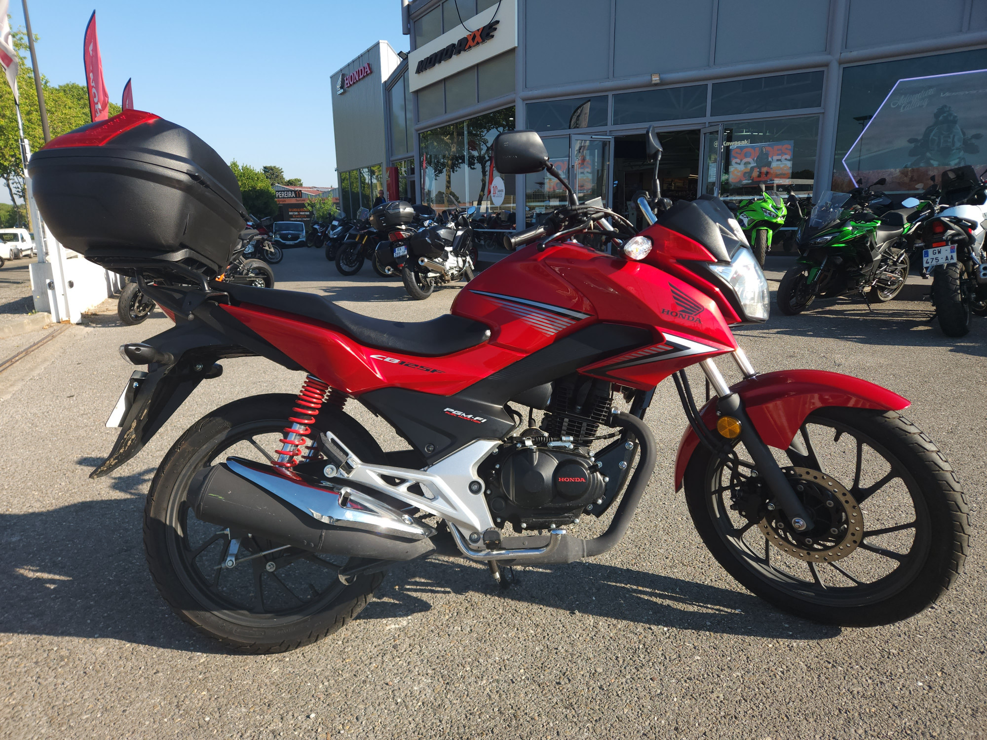HONDA CB 125 F