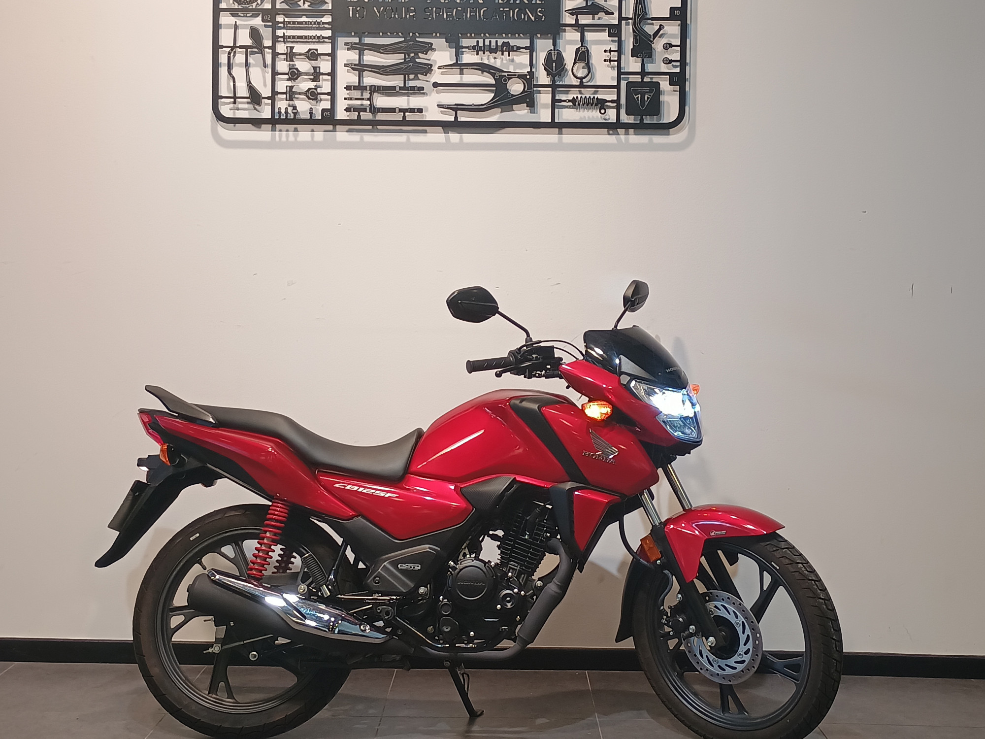 HONDA CB 125 F