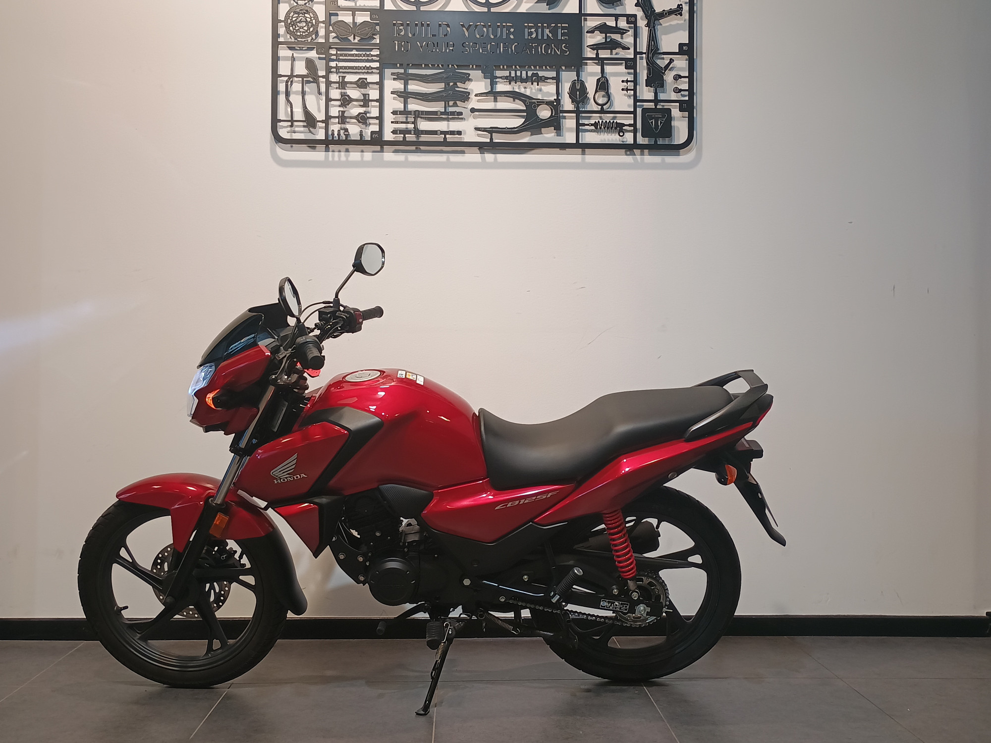HONDA CB 125 F