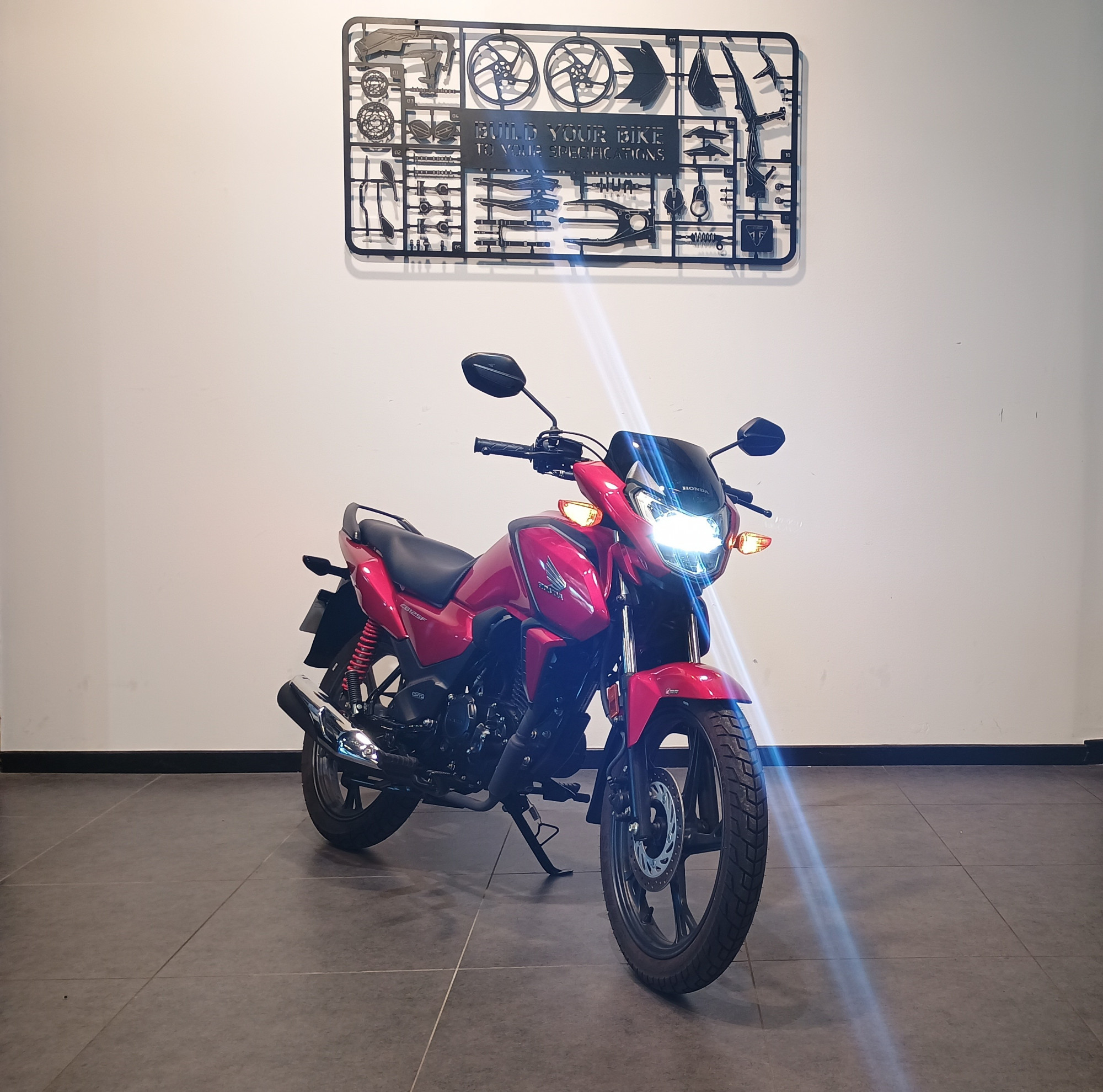HONDA CB 125 F