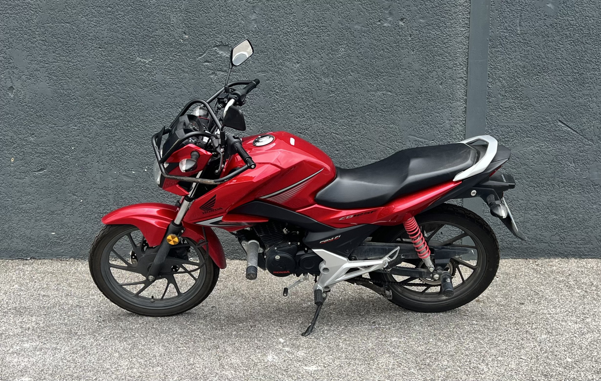 HONDA CB 125 F