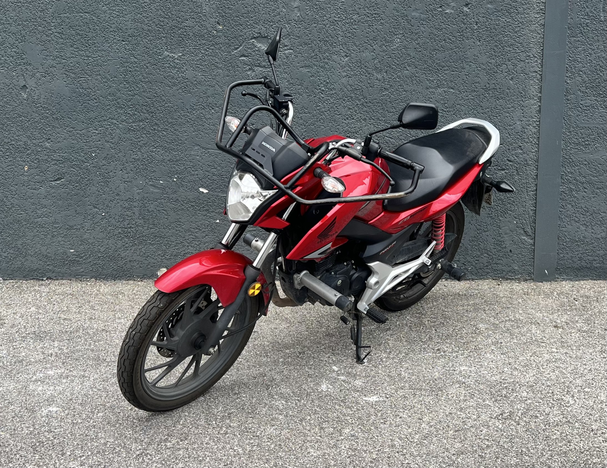 HONDA CB 125 F