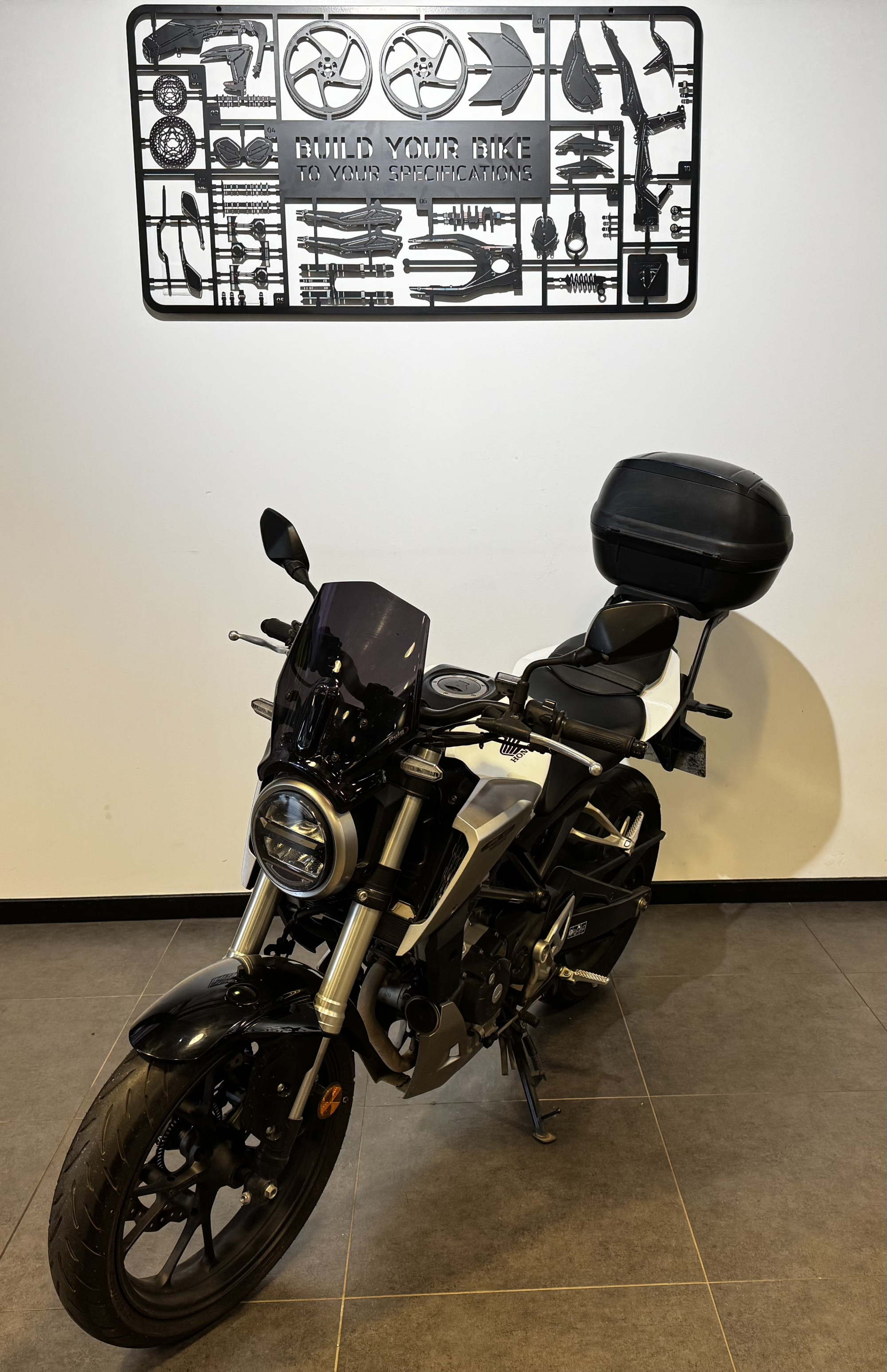 HONDA CB 125 R
