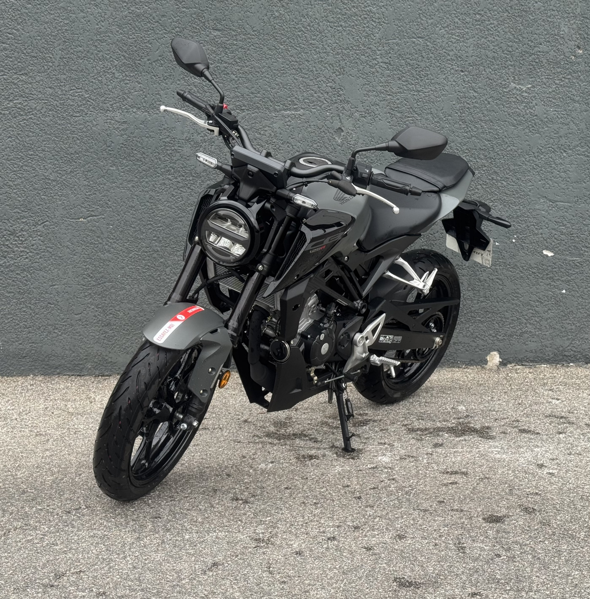 HONDA CB 125  R