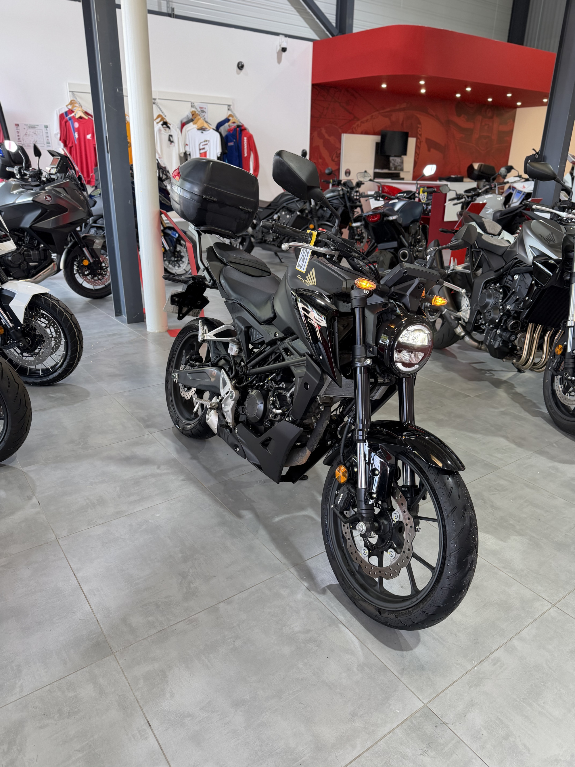 HONDA CB 125  R