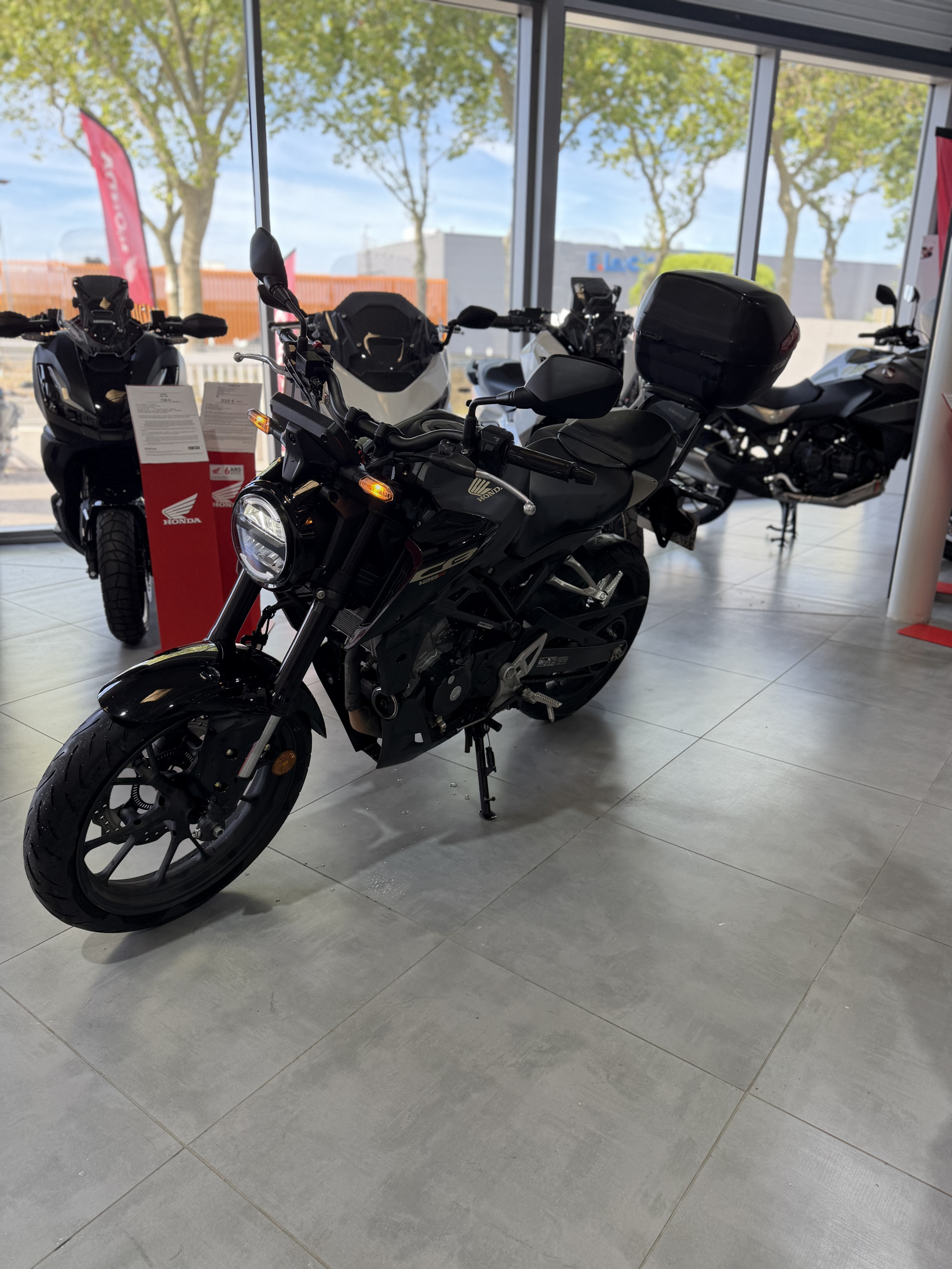 HONDA CB 125  R