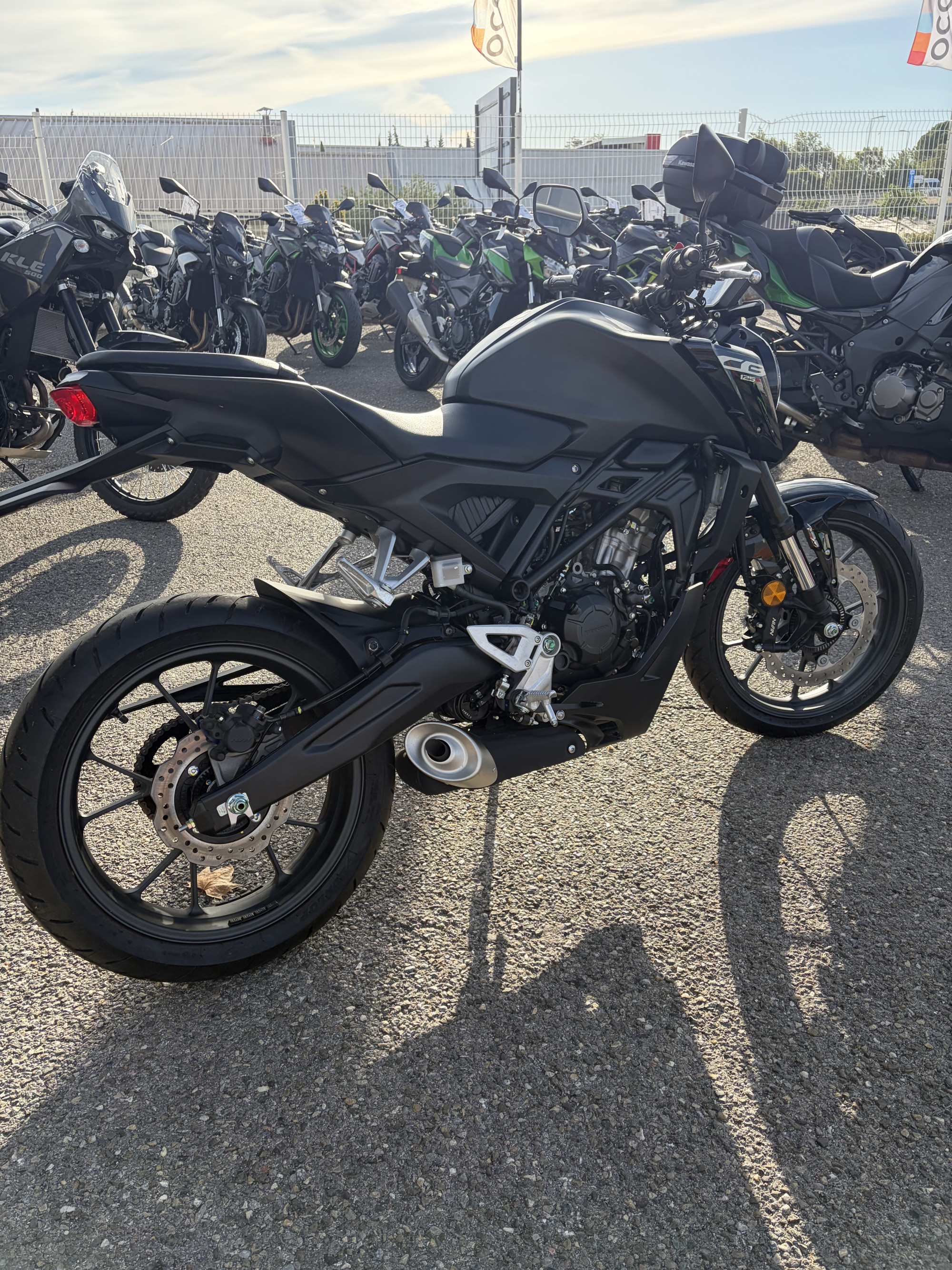 HONDA CB 125  R
