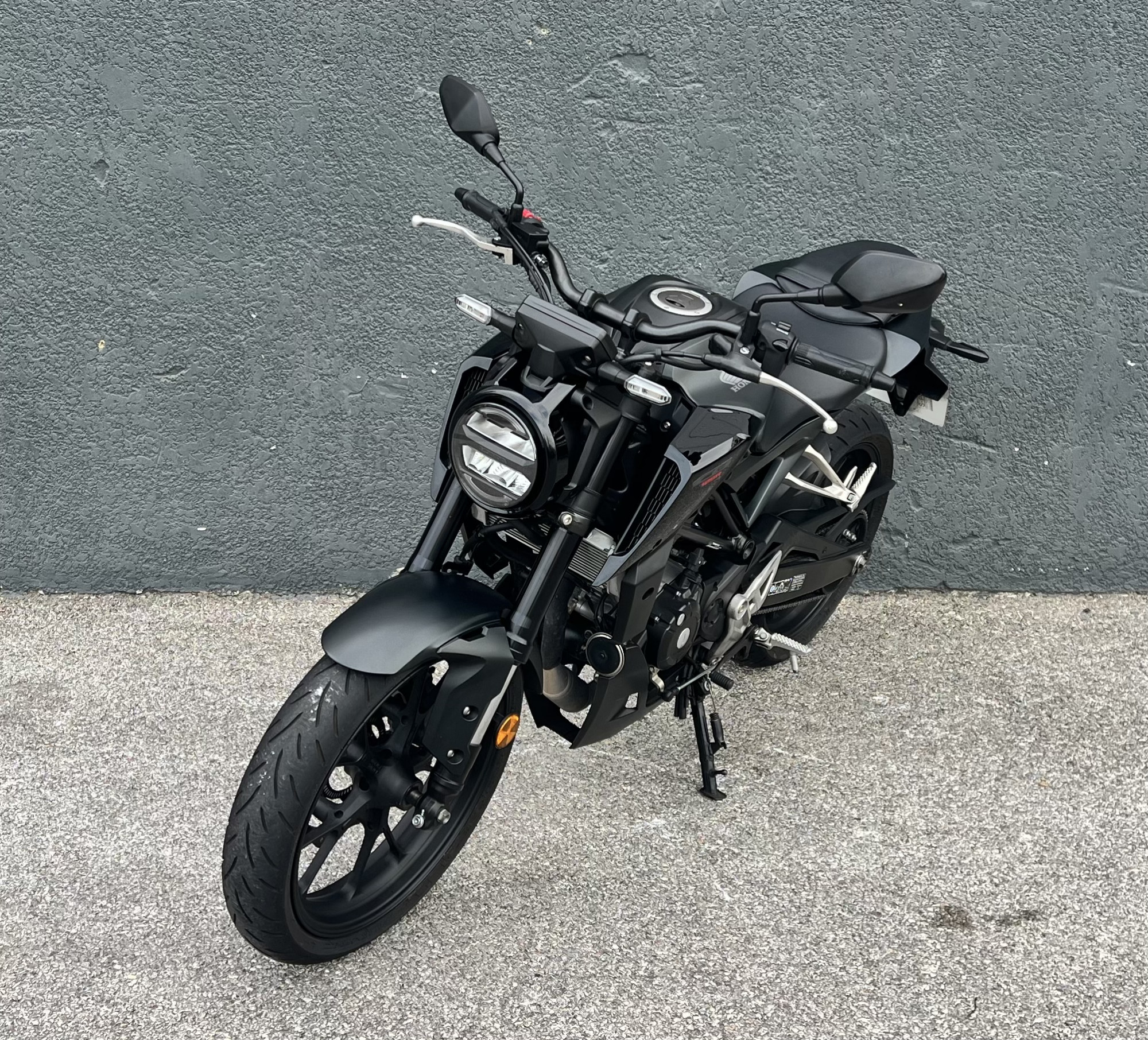 HONDA CB 125  R