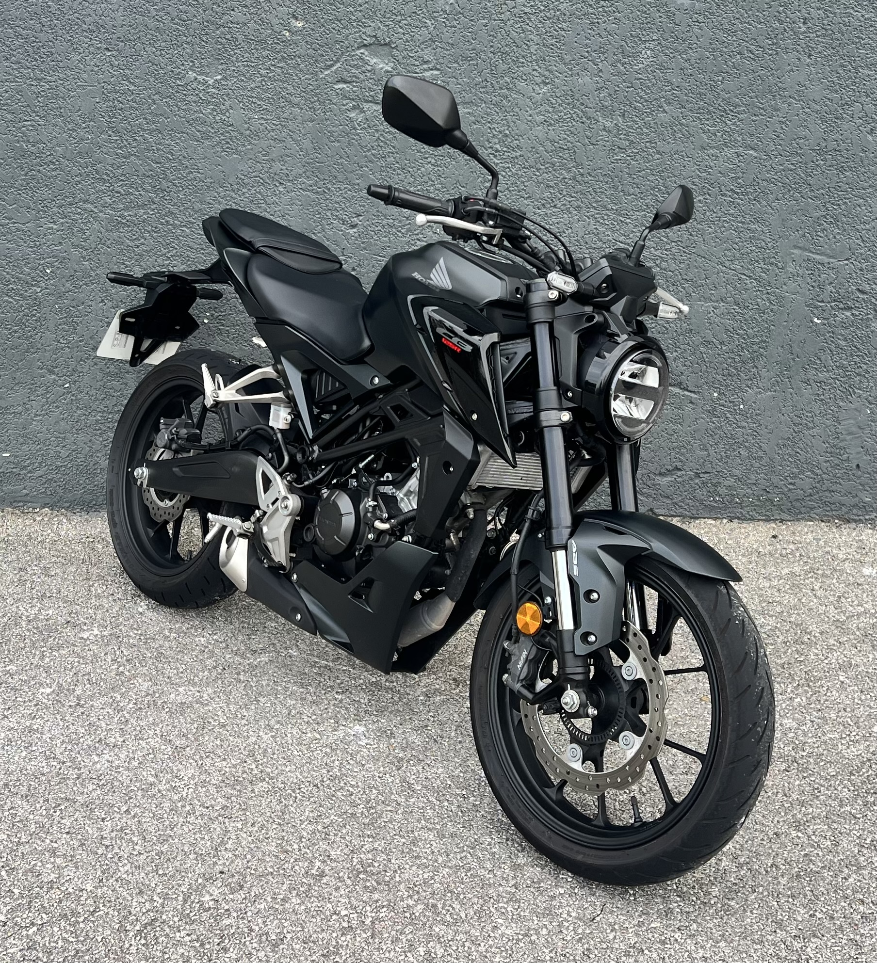 HONDA CB 125  R