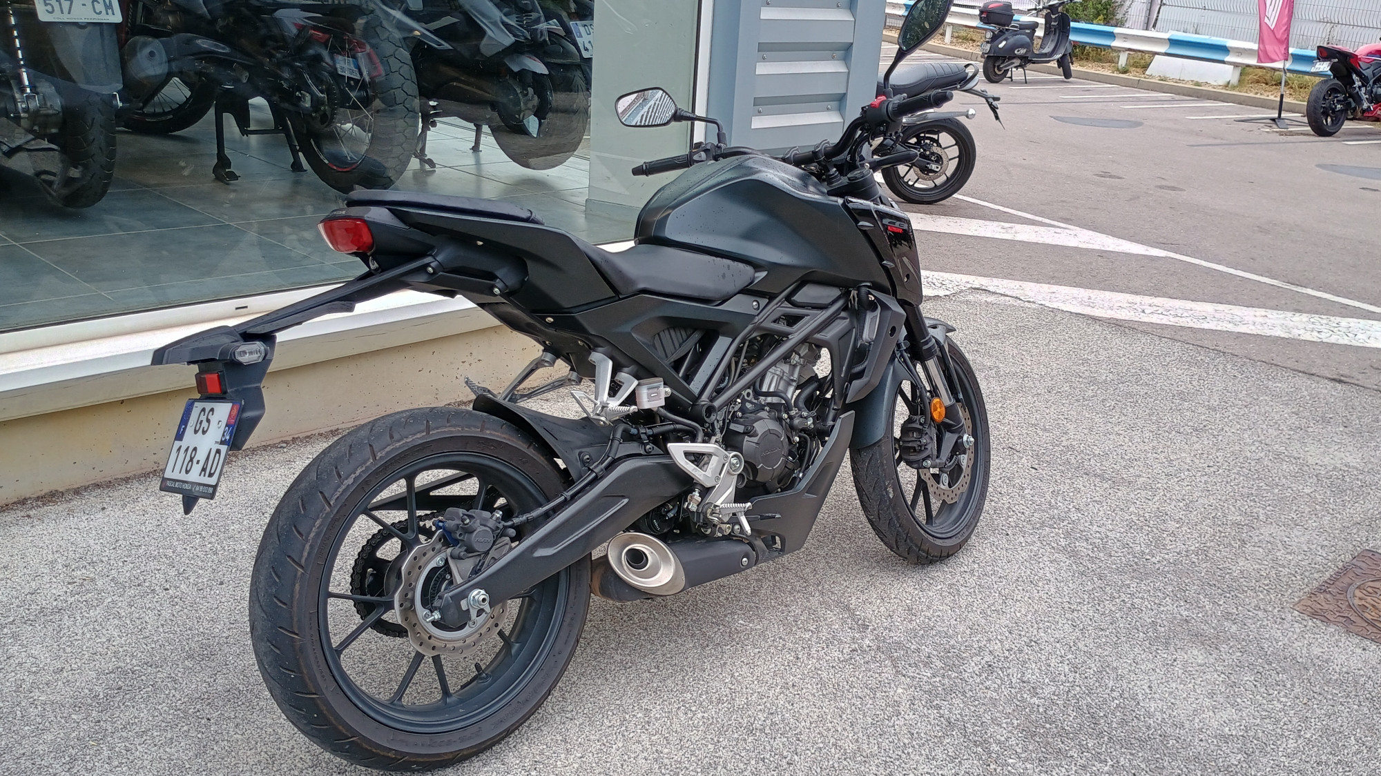 HONDA CB125R