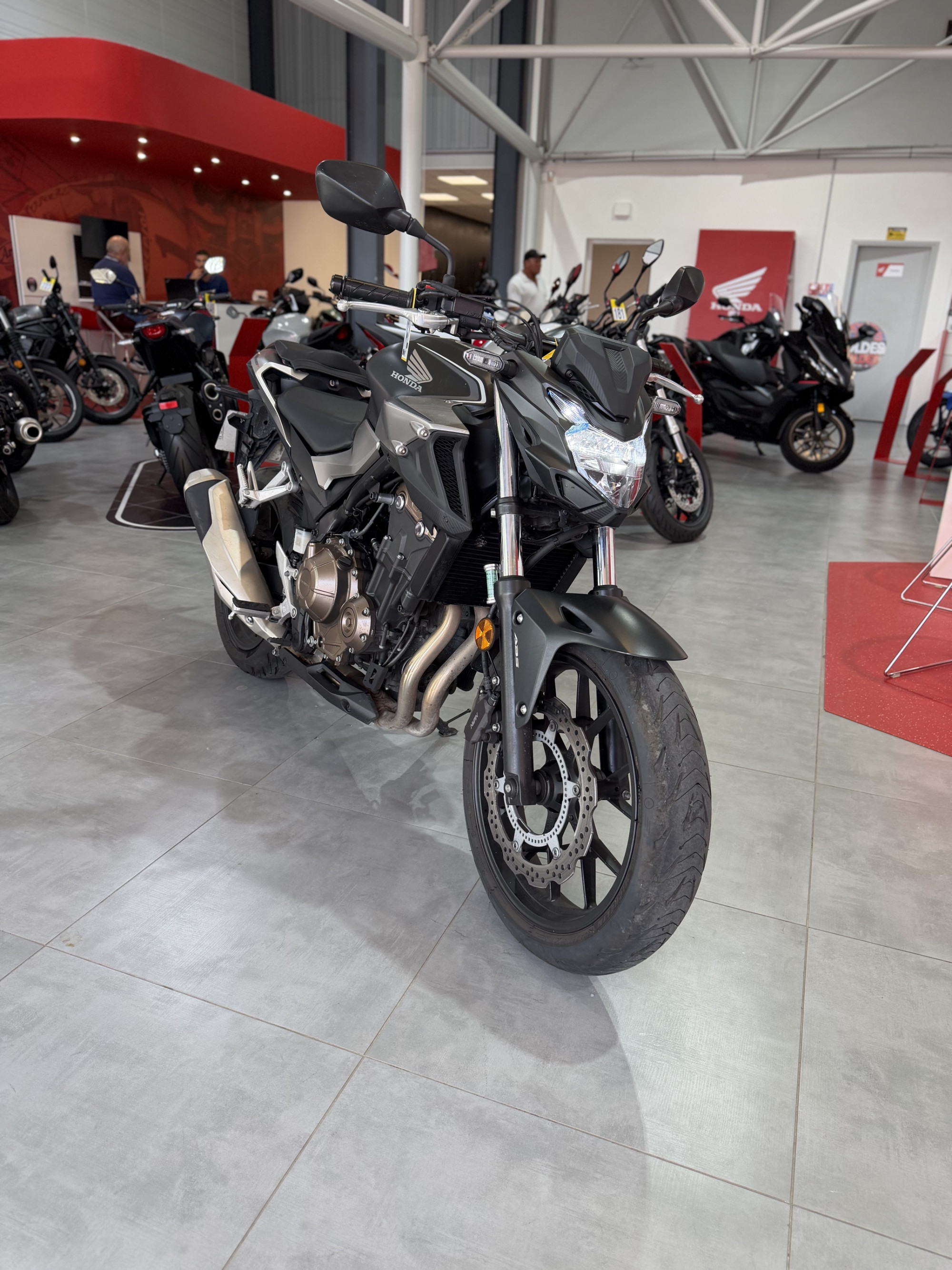HONDA CB 500 F