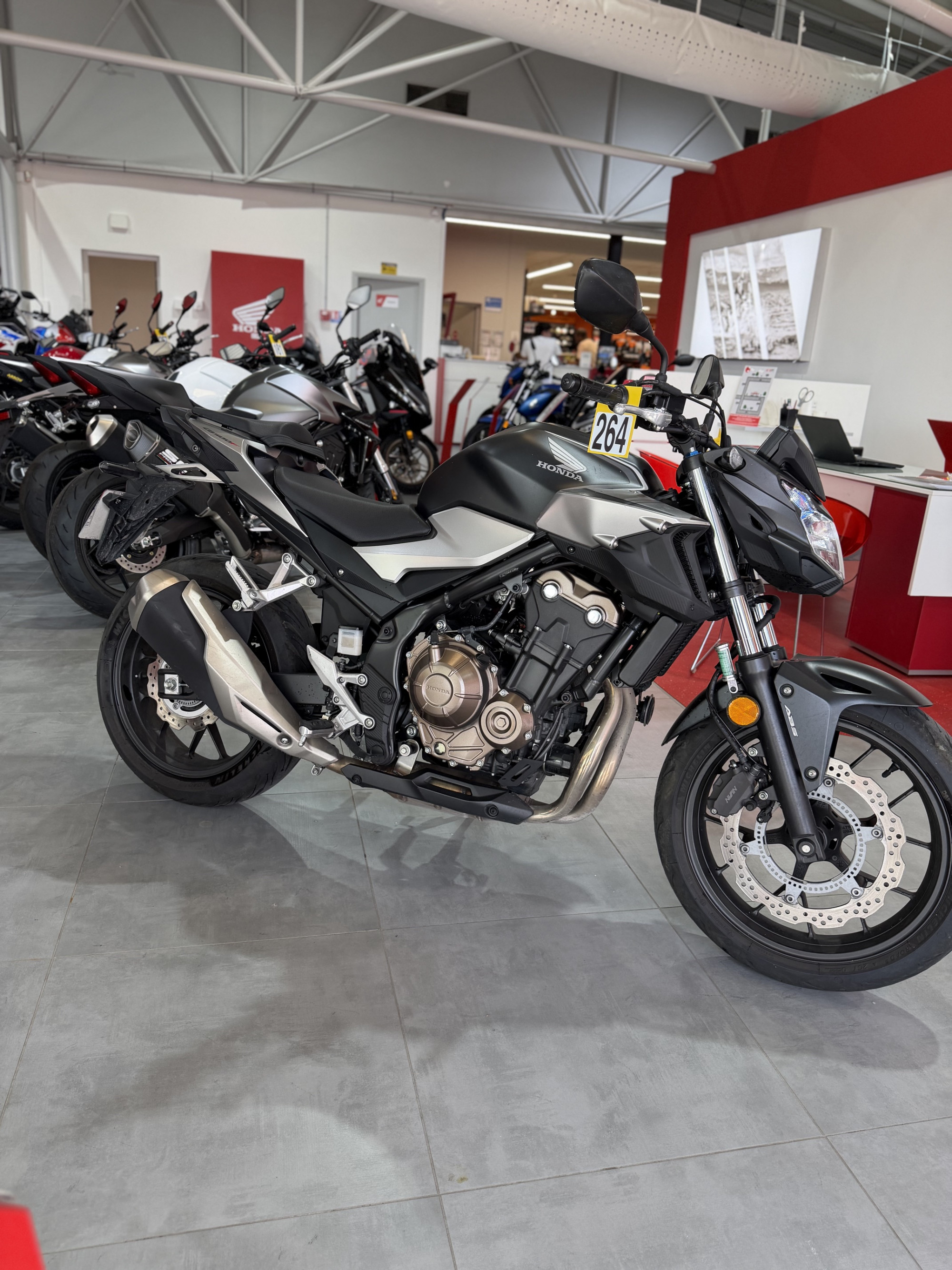 HONDA CB 500 F