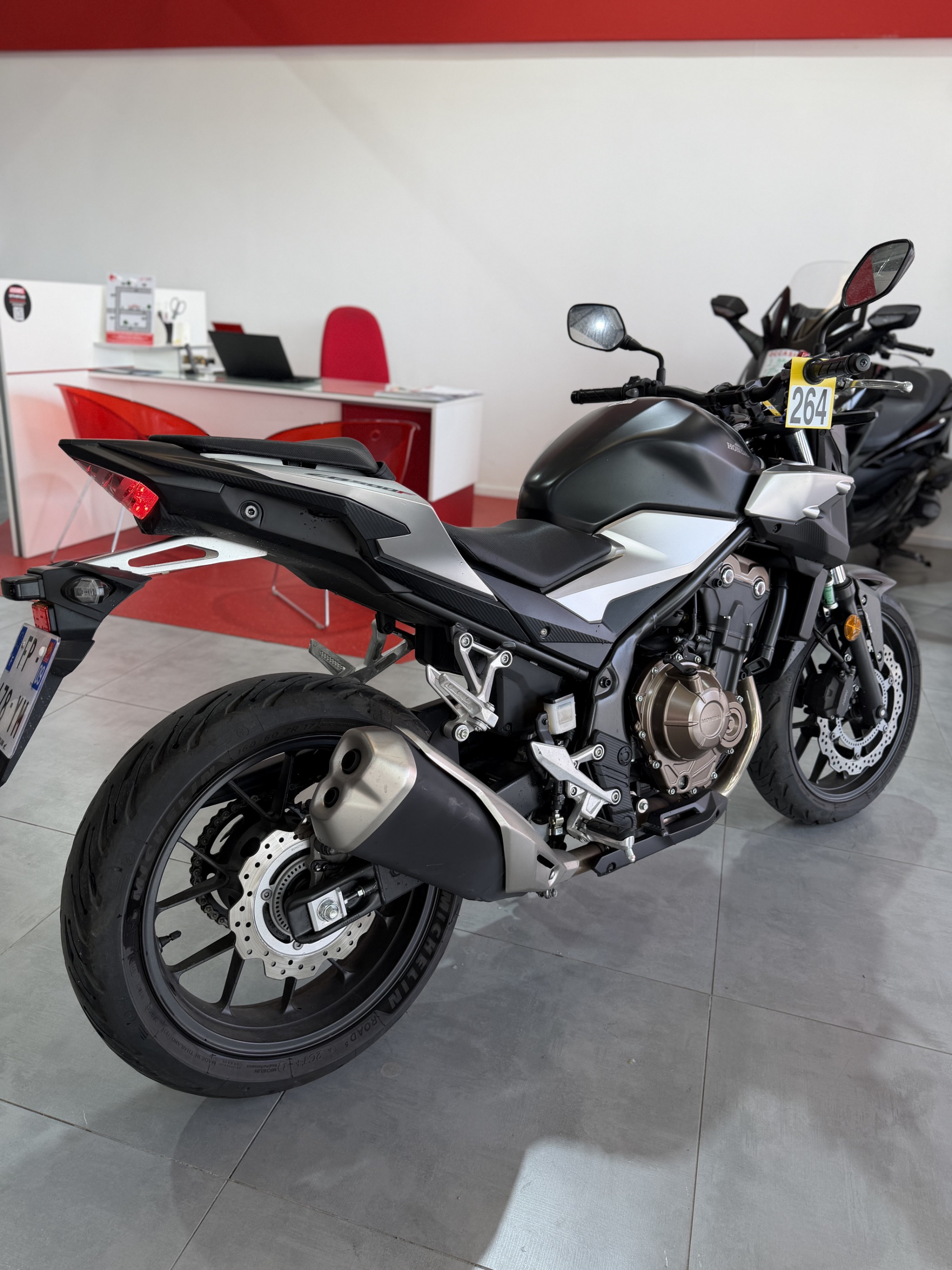 HONDA CB 500 F