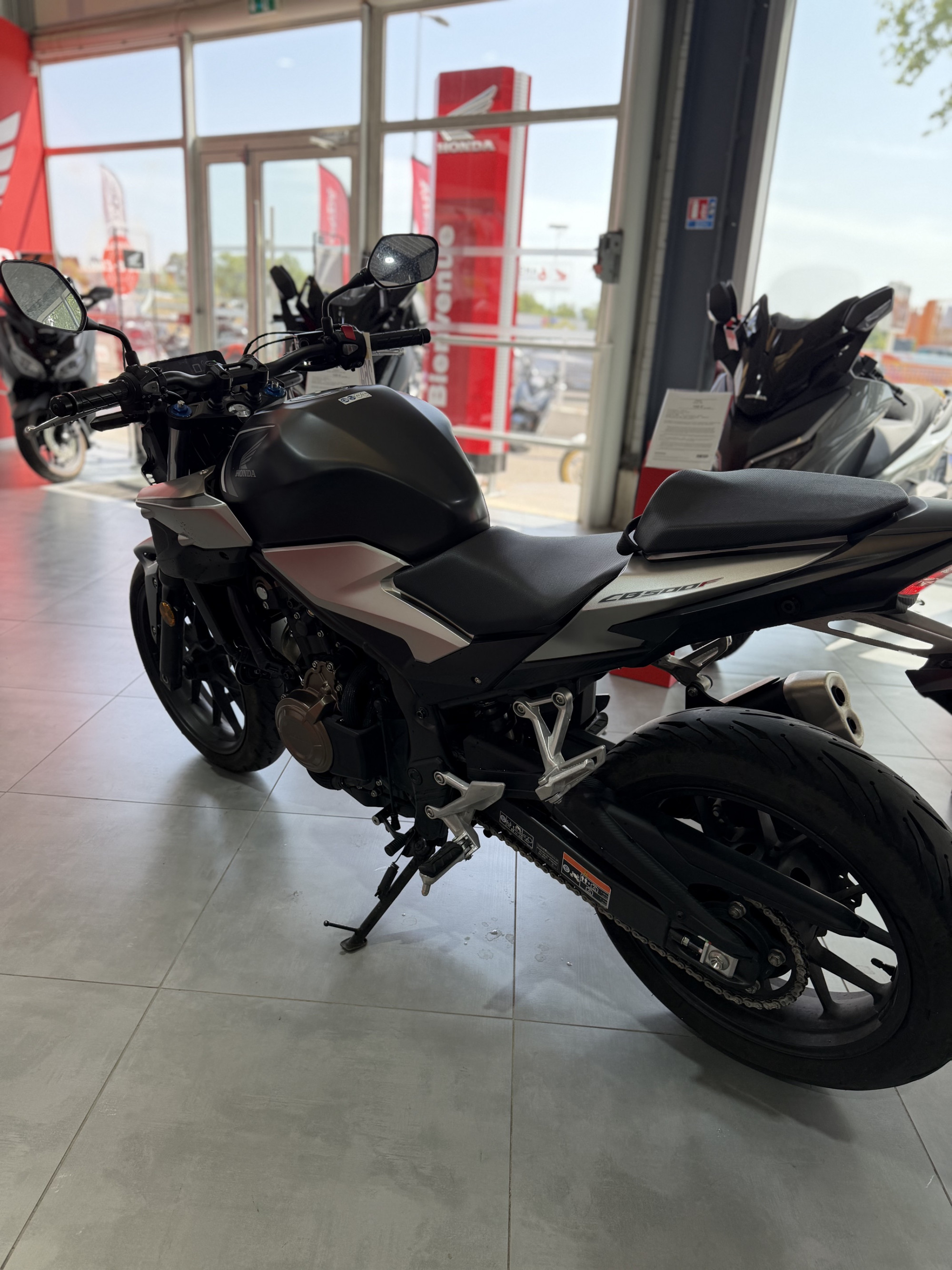 HONDA CB 500 F