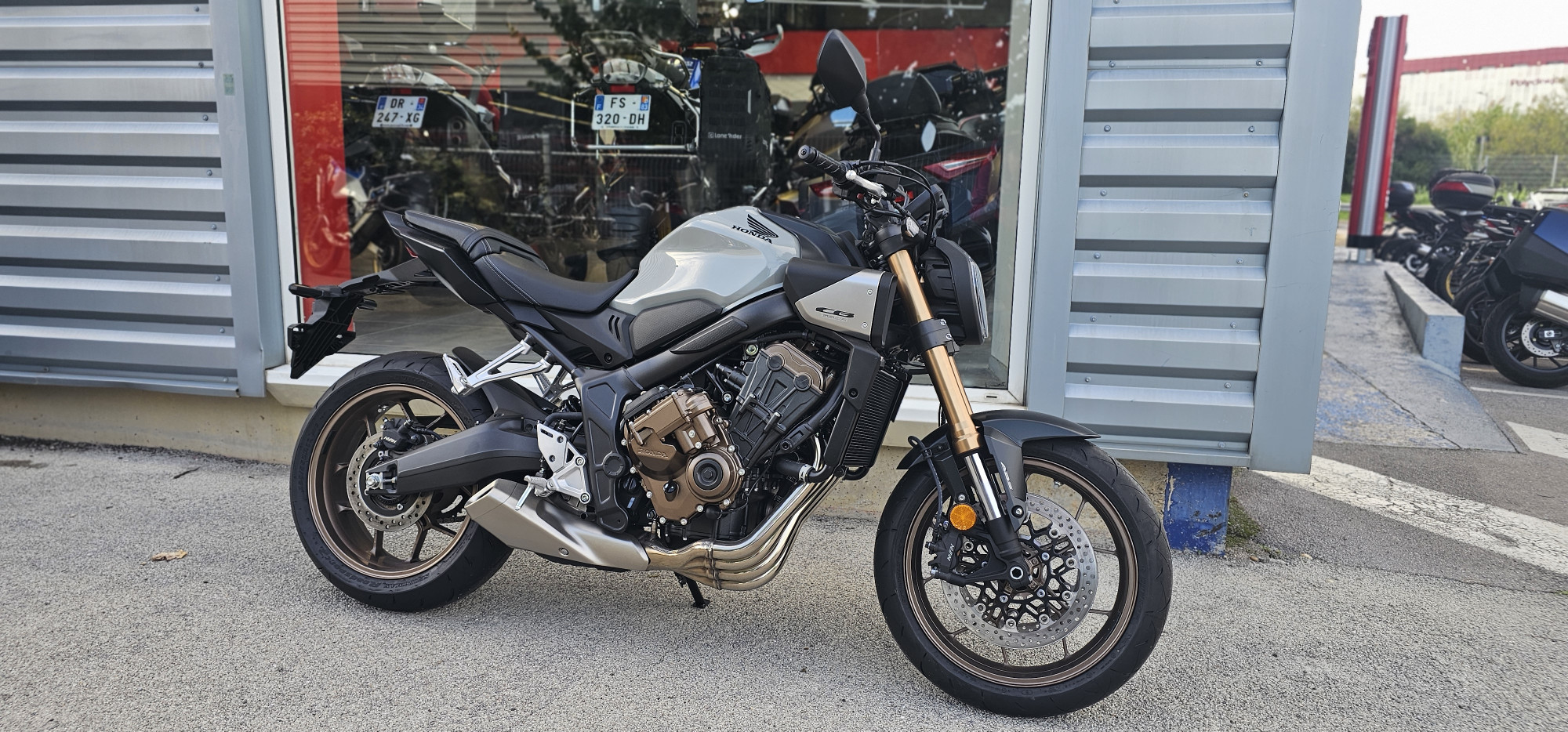 HONDA CB 650 R E-CLUTCH