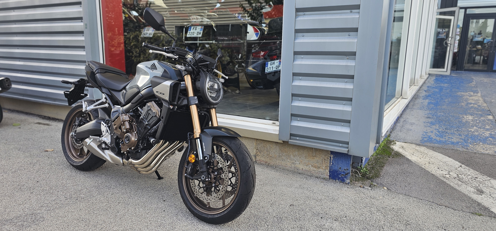 HONDA CB 650 R E-CLUTCH
