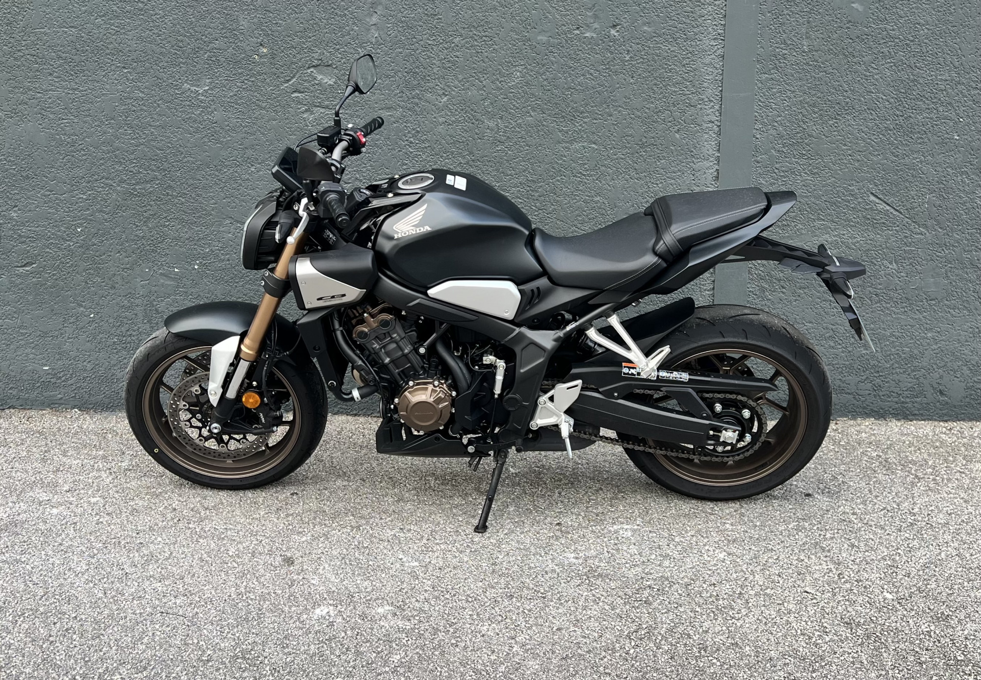 HONDA CB 650 R E-CLUTCH