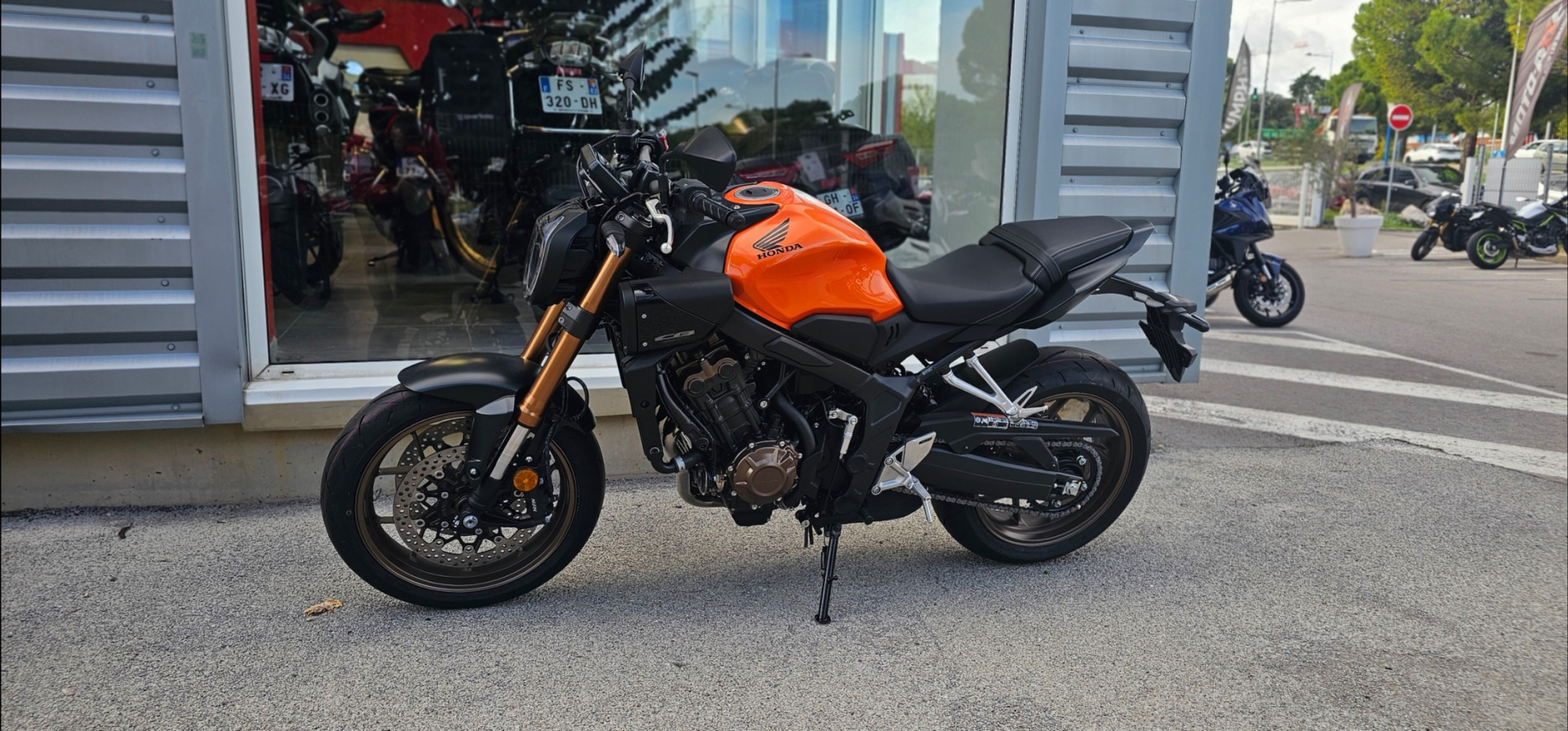 HONDA CB 650 R E-CLUTCH