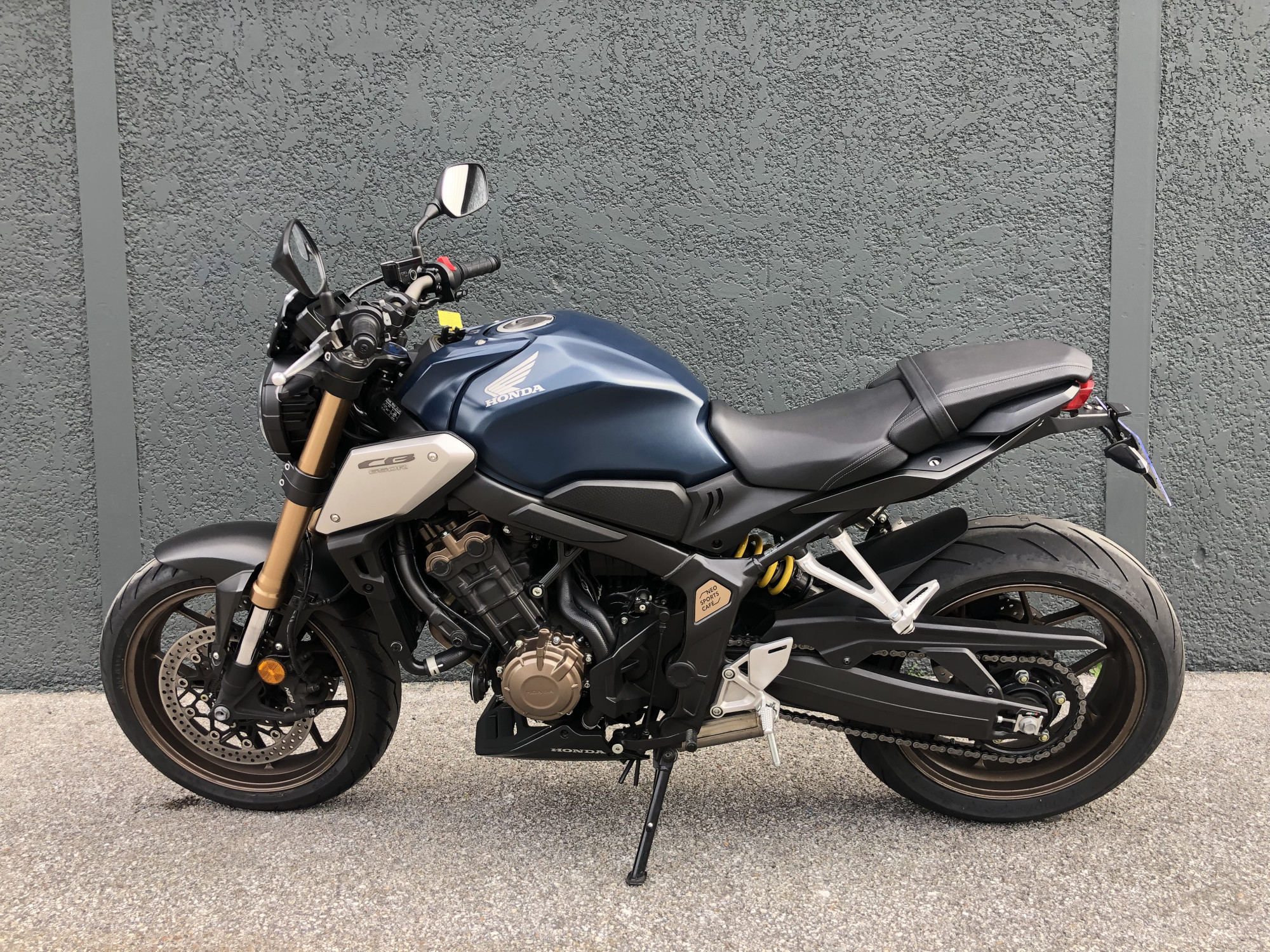 HONDA CB 650 R