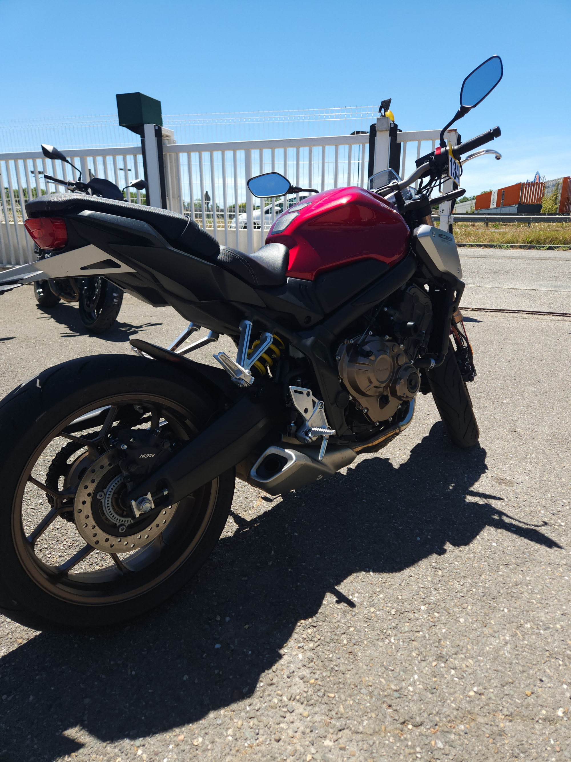 HONDA CB 650 R