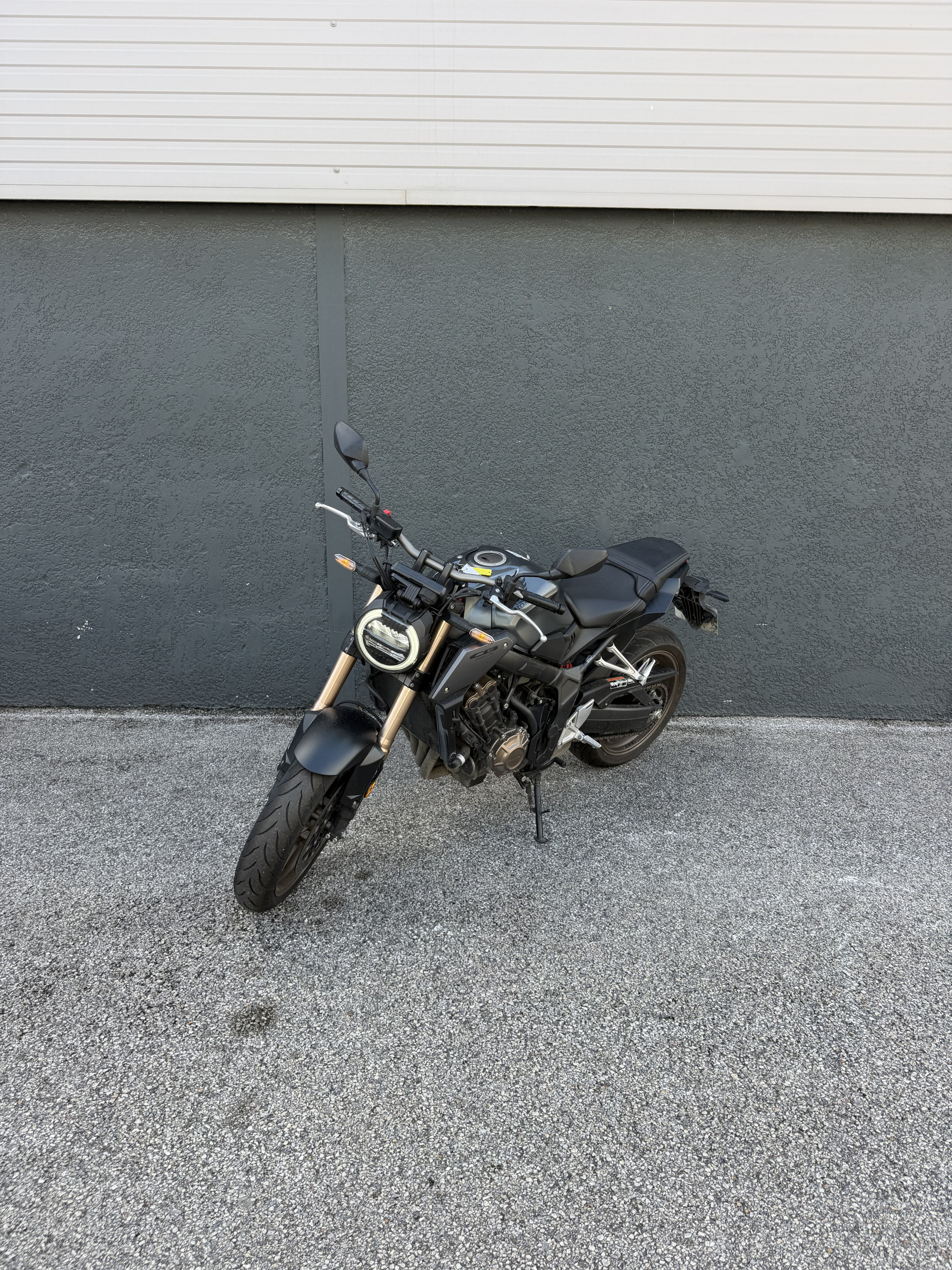 HONDA CB 650 R