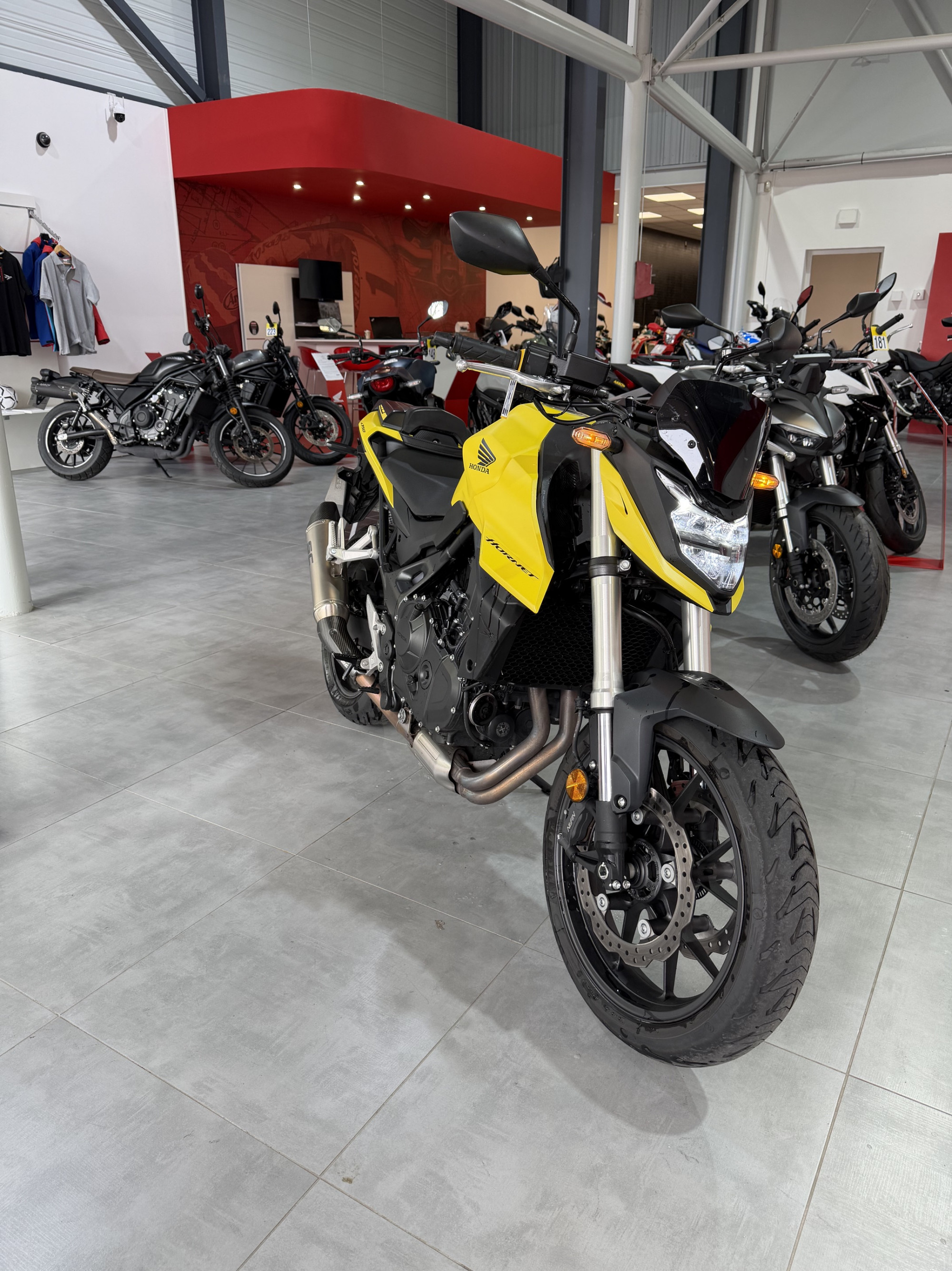 HONDA CB 750 HORNET